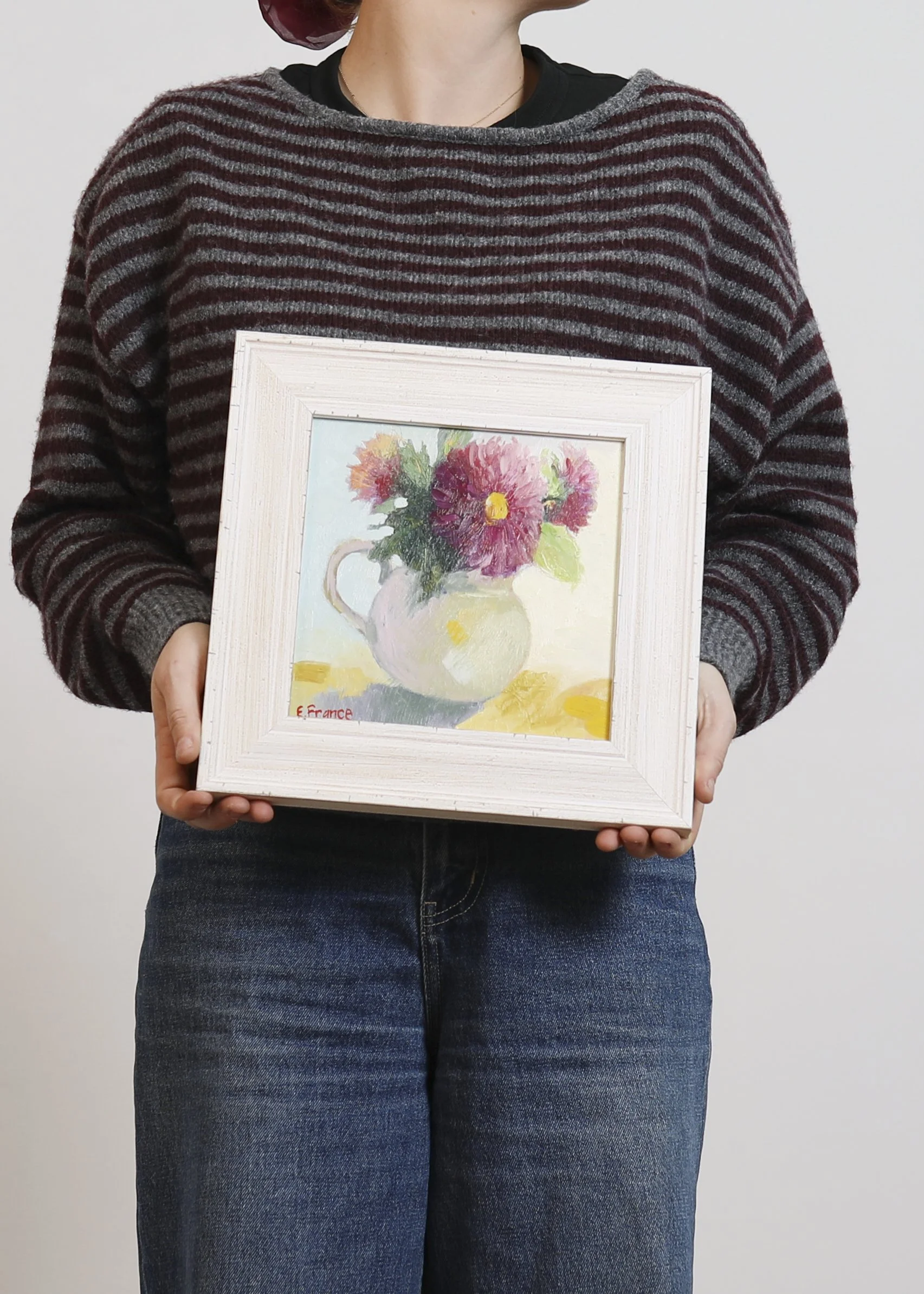 SmallThings-Holding 14.jpg
