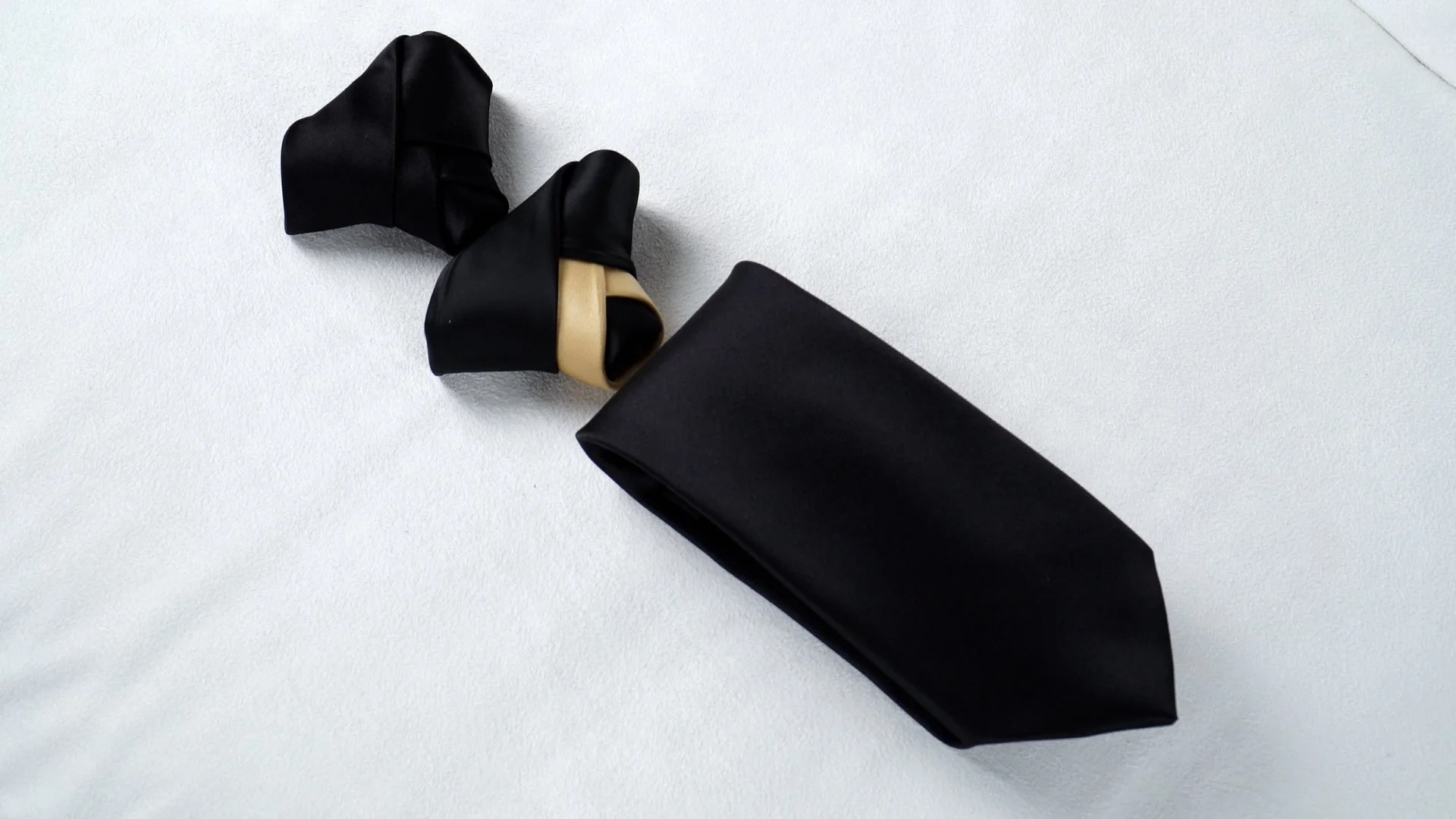 Black and Gold GC Windsor Combo