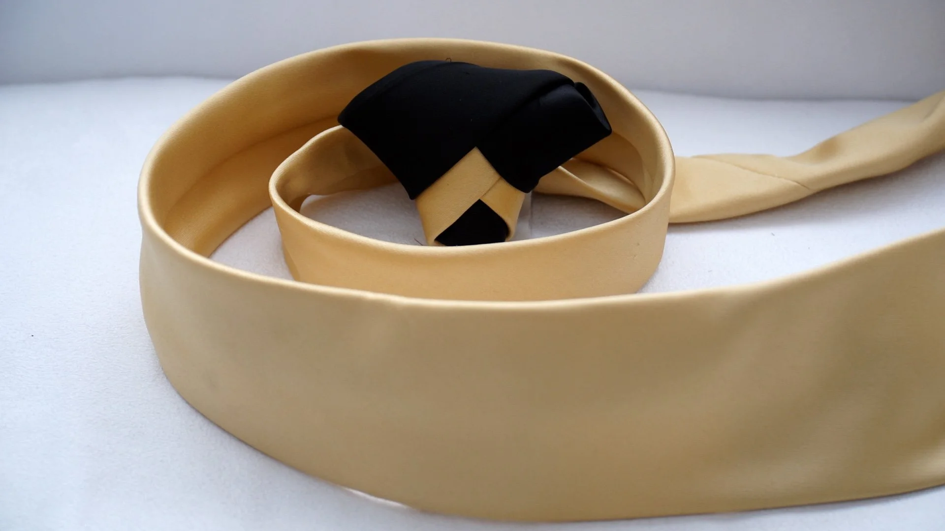 black & gold single.jpg