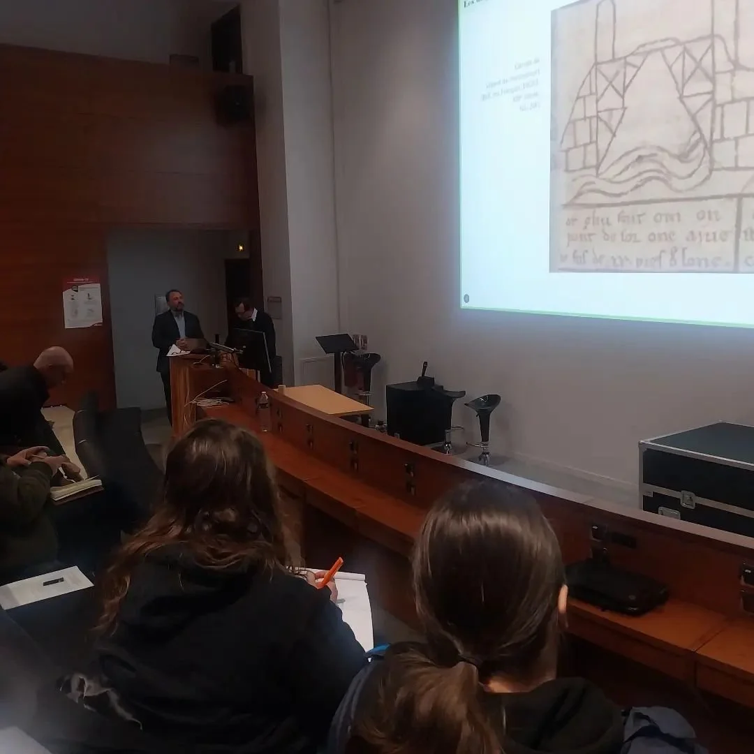 Colloque dans le cadre du projet ALTIOR, &quot;Les dispositifs constructifs provisoires dans l'art de b&acirc;tir
 au Moyen &Acirc;ge&quot;  &agrave; l'Arch&eacute;op&ocirc;le de Bordeaux. 

Une belle occasion d'&eacute;changer avec de nombreux sp&ea