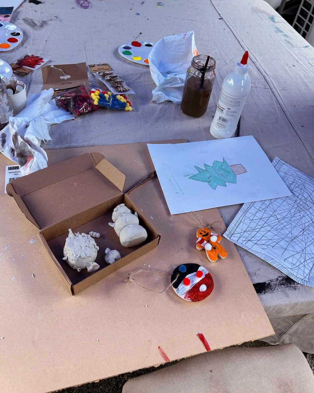 The kids decorated their own Christmas decorations today, and we may just be glittered out 🤭

We also had a play with clay, where geckos, snowmen &amp; &lsquo;Tim&rsquo; reigned supreme! The kids are looking forward to collecting their creations nex