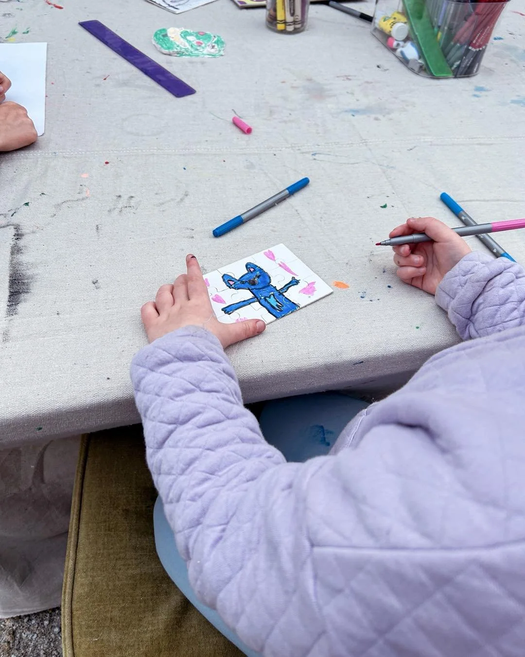 A few pictures from yesterdays art groups!

We made puzzles, Christmas cards, and had some free drawing time. We even had a decorated paper plane flying across the table at one point! Some great drawings ended up decorated with poop 🤭 as the silline