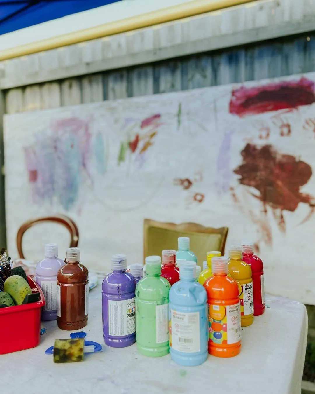 Today&rsquo;s art sessions were full of imagination and fun 🎨 

Our first group explored fish ponds surrounded by incredible fauna and flora &mdash; from spiders and webs to snakes and crocodiles &mdash; before diving into colour play and letting lo