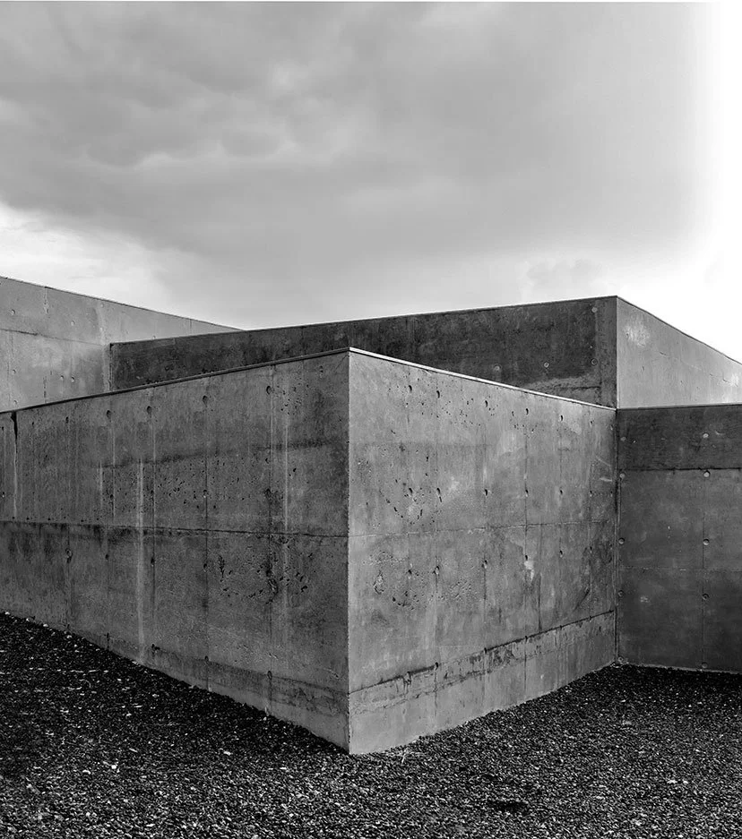 EVE_010

 Location - East Sussex     Size - 3,000 sq ft  


 Concrete, Brutalist, Swimming pool  
 East Sussex 

 https://images.squarespace-cdn.com/content/v1/64620b0575ea8d4e29a55a87/669525d6-8927-4eed-900b-03d1e1dda079/14.jpg?format=1500w 
 https:
