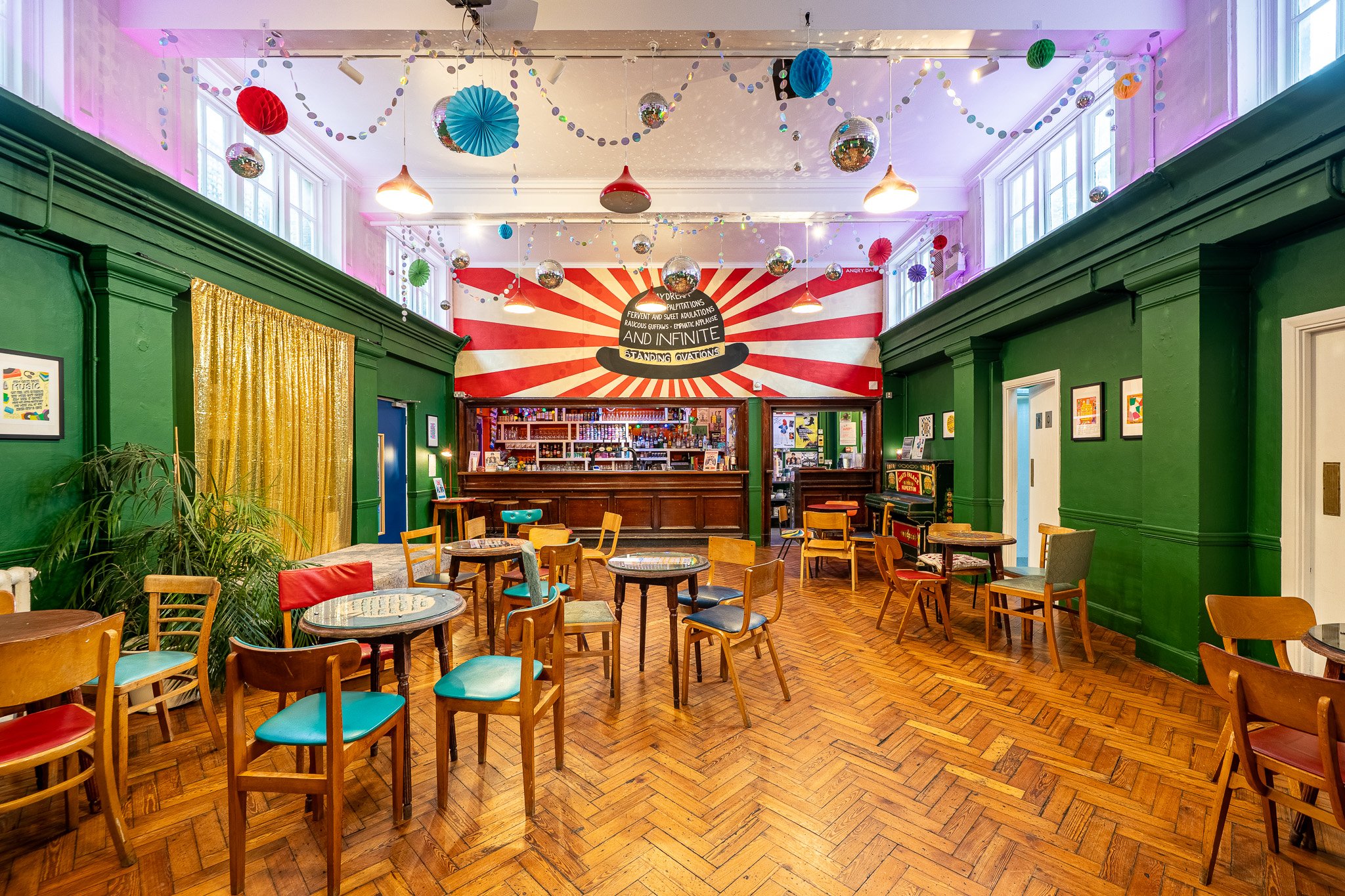 IND_026

 Location - East London     Style - Edwardian  


 Commercial 
 East London 

 https://images.squarespace-cdn.com/content/v1/64620b0575ea8d4e29a55a87/c9c763b2-5e81-4db2-b4a9-f2393519fed6/LL00031.jpeg?format=1500w 
 https://images.squarespace