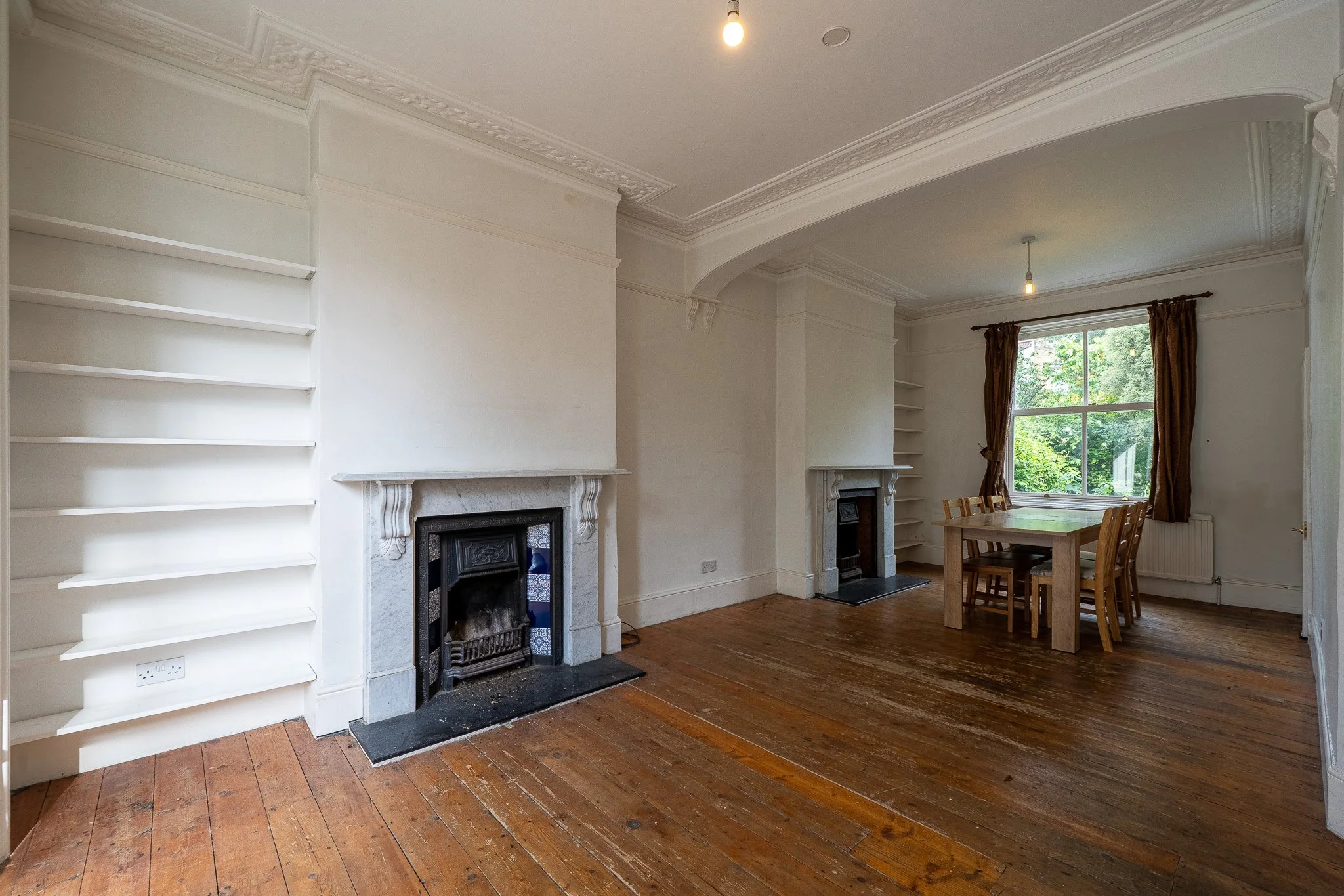 LHO_020

 Location -East London     Style - Victorian 

 London House 
 East London 


 https://images.squarespace-cdn.com/content/v1/64620b0575ea8d4e29a55a87/b0eb5436-d529-42c8-8f52-6f33e9852c87/LL00022.jpg?format=1500w 
 https://images.squarespace-