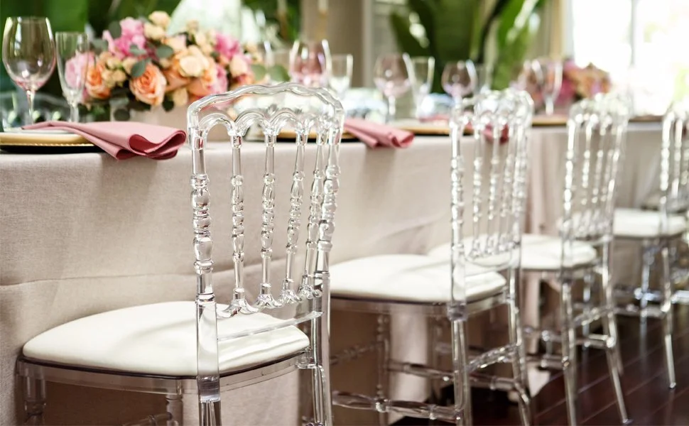 ITEM: #150
$14.00/ Chair
Adult Crystal Napoleon Chair
Send us an Email: info@garnished-events.com. INCLUDE: Item Number and Quantity. Date of Event. City & State.