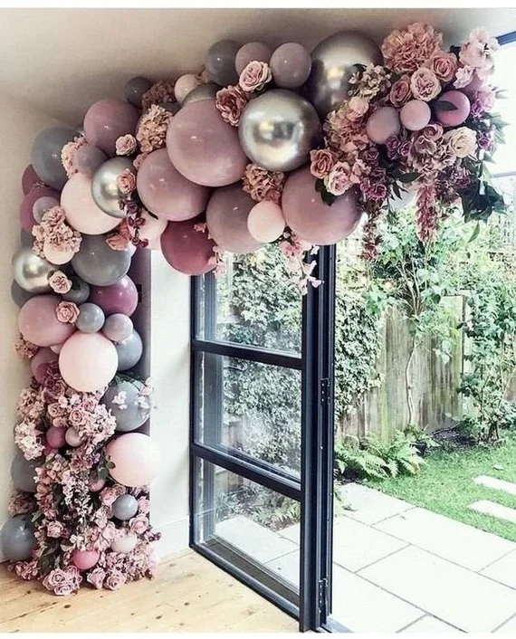 ITEM #726:

SHAPE: ORGANIC WITH BACKDROP:
Colors?
Theme?

Give us a Call or Fill out our Form. We can customize a Design for you!

Send us an Email: info@garnished-events.com. INCLUDE: Item Number and Color Scheme. Budget. Date of Event. City & State