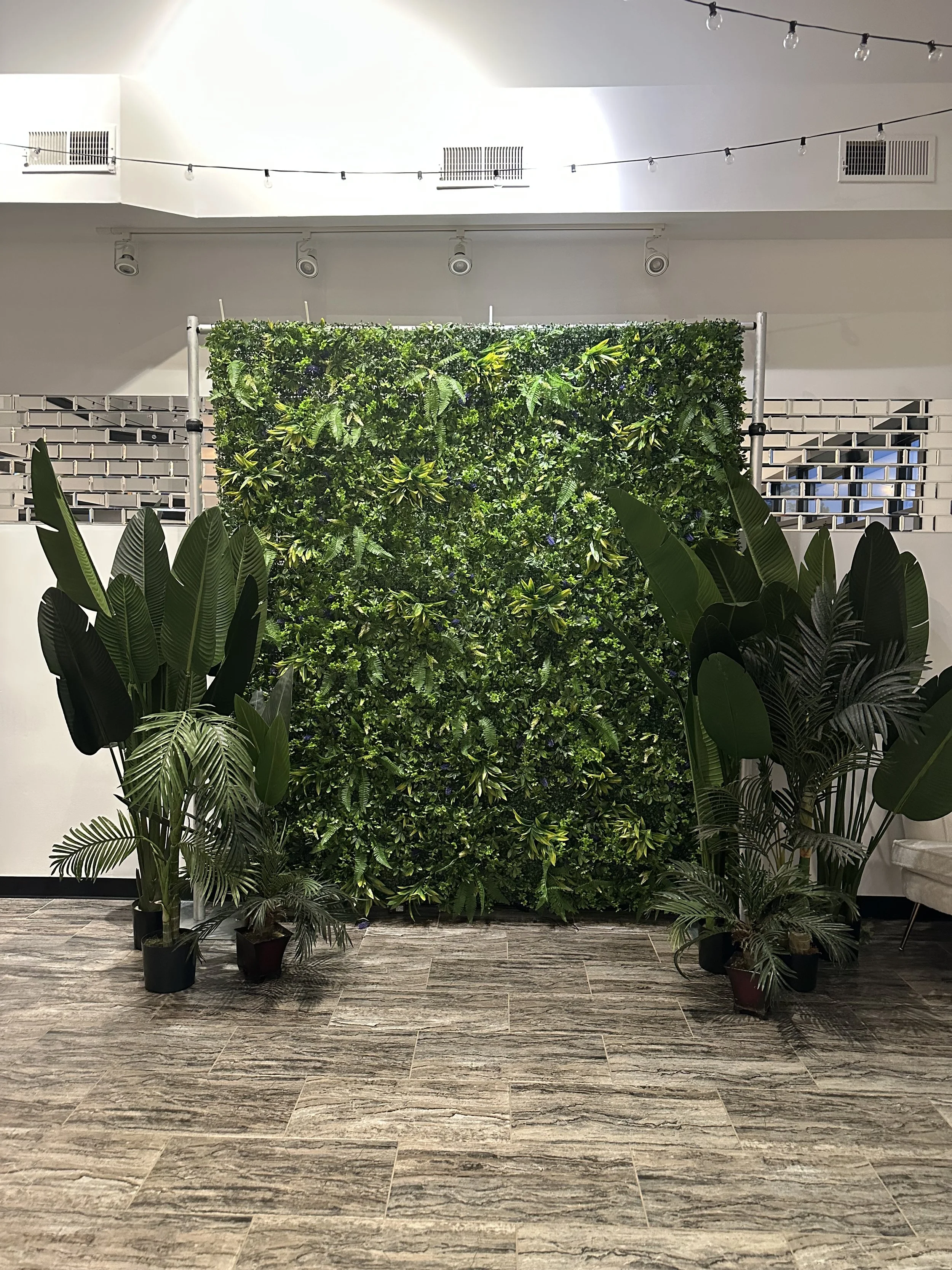 ITEM: #704

Price: Varies with Custom colors
CUSTOMIZE your Wall: OR CHOOSE FROM WHAT WE HAVE IN STOCK
Red Rose,
Blush and Cream Roses,
Black Hydrangea,
Boxwood Greenery,
Jungle Greenery,
Cream and Greenery.

Accessories: 
ADD Balloon:
Small Balloon 