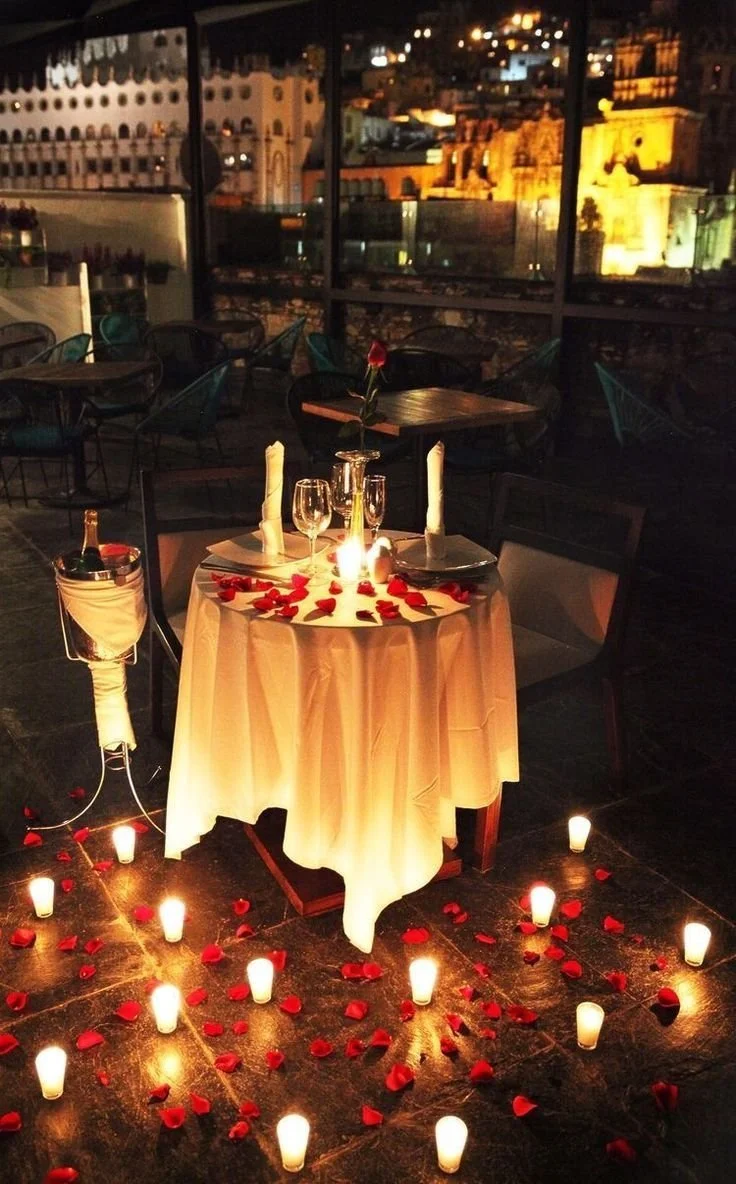 ITEM: 751

Romantic Table Package