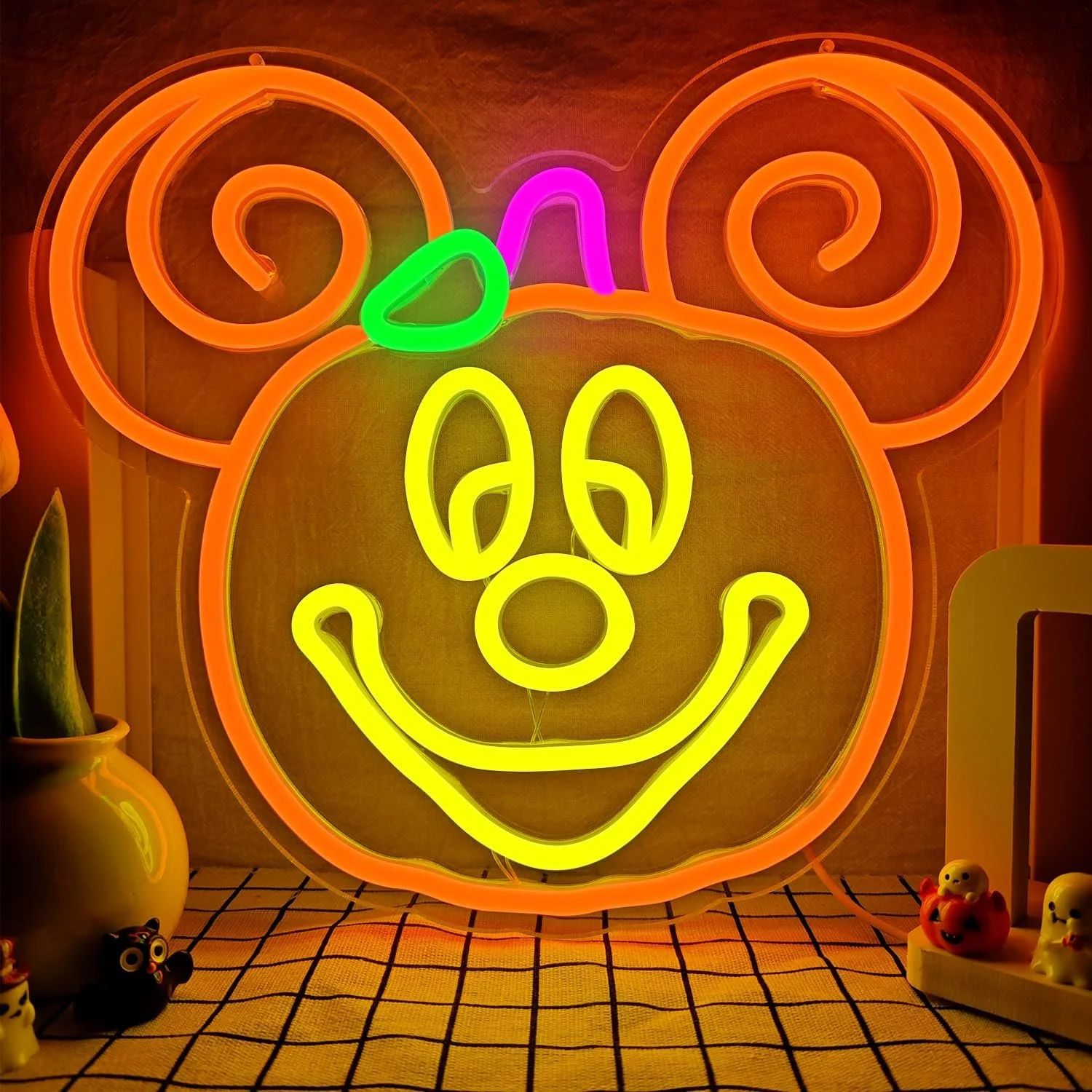 ITEM: 747

Neon Sign. 
Disney's Halloween pumpkin 

Add to any backdrop or Candy Cart Design. 