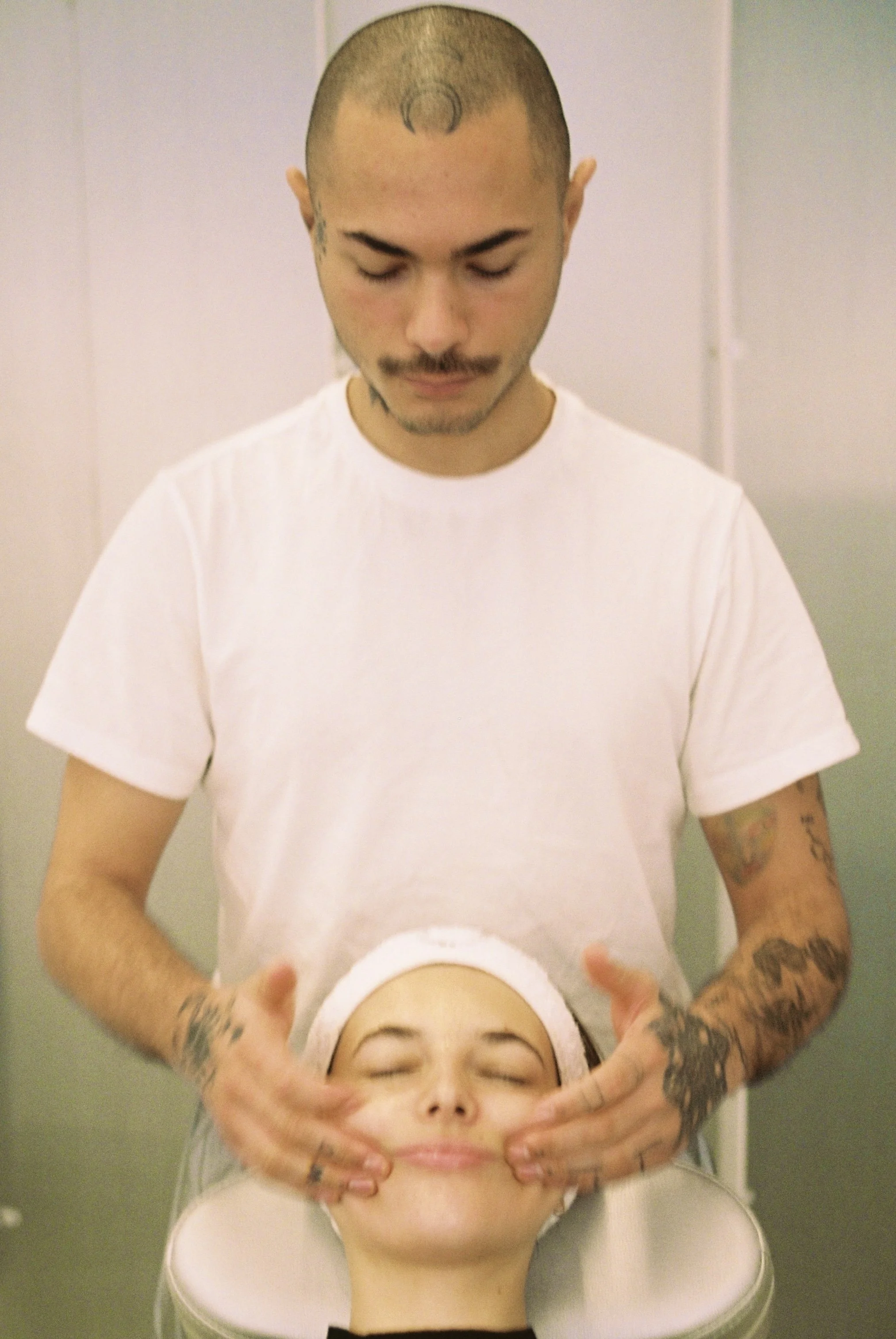 Lymphatic Drainage: The Secret to Looking “Snatched” Effortlessly