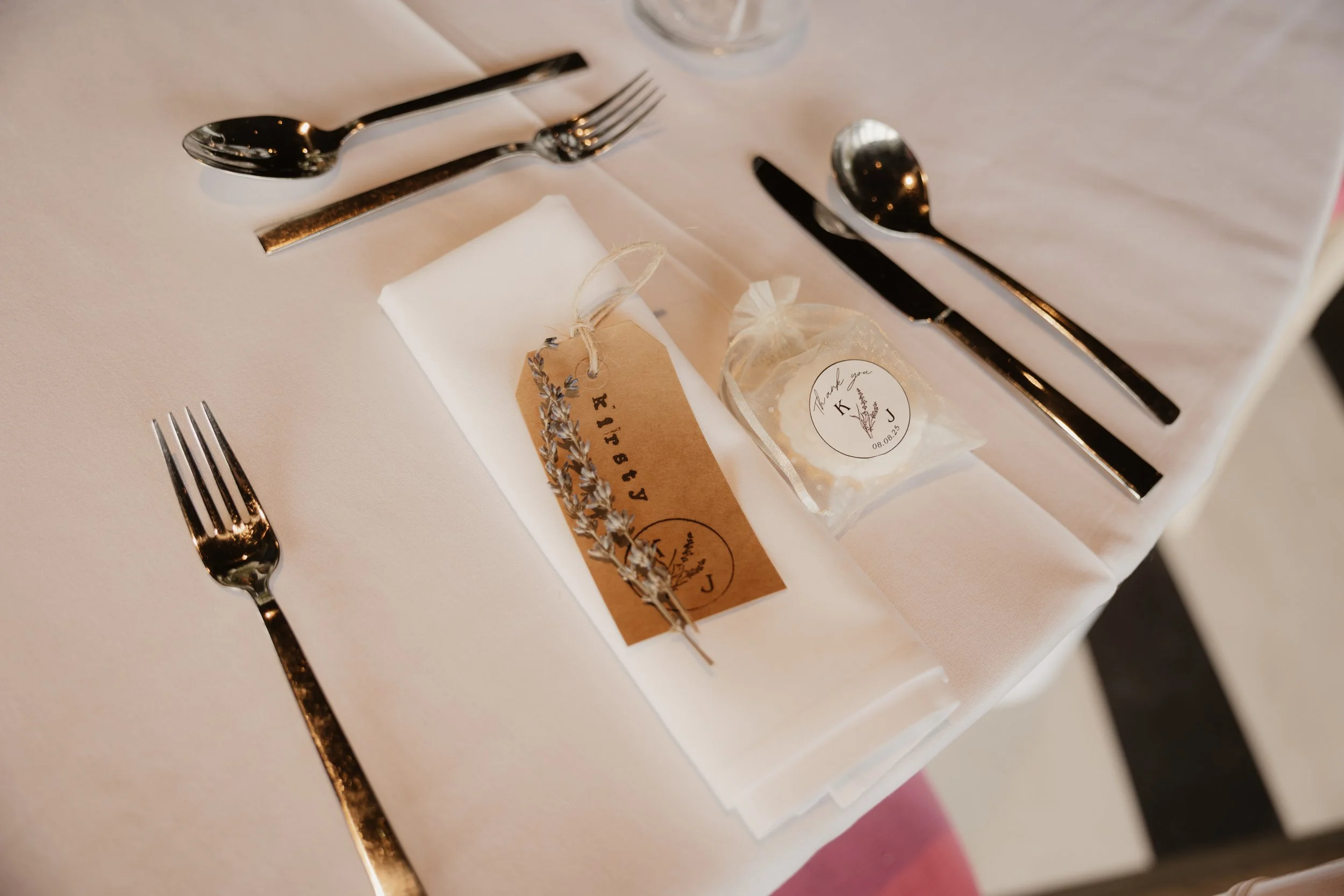 Kirsty & Josh -044.jpg