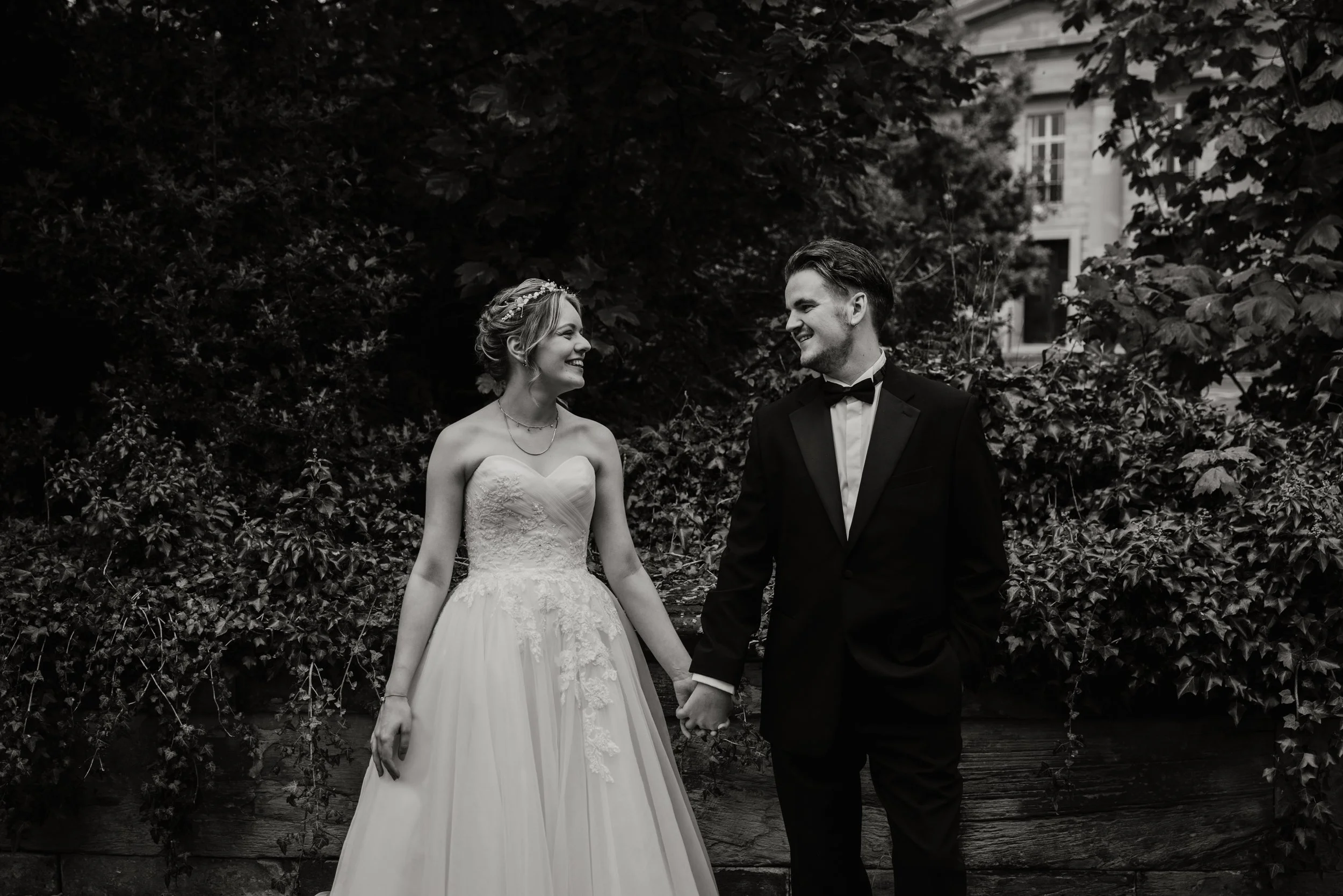 Laura & Cain-084.jpg