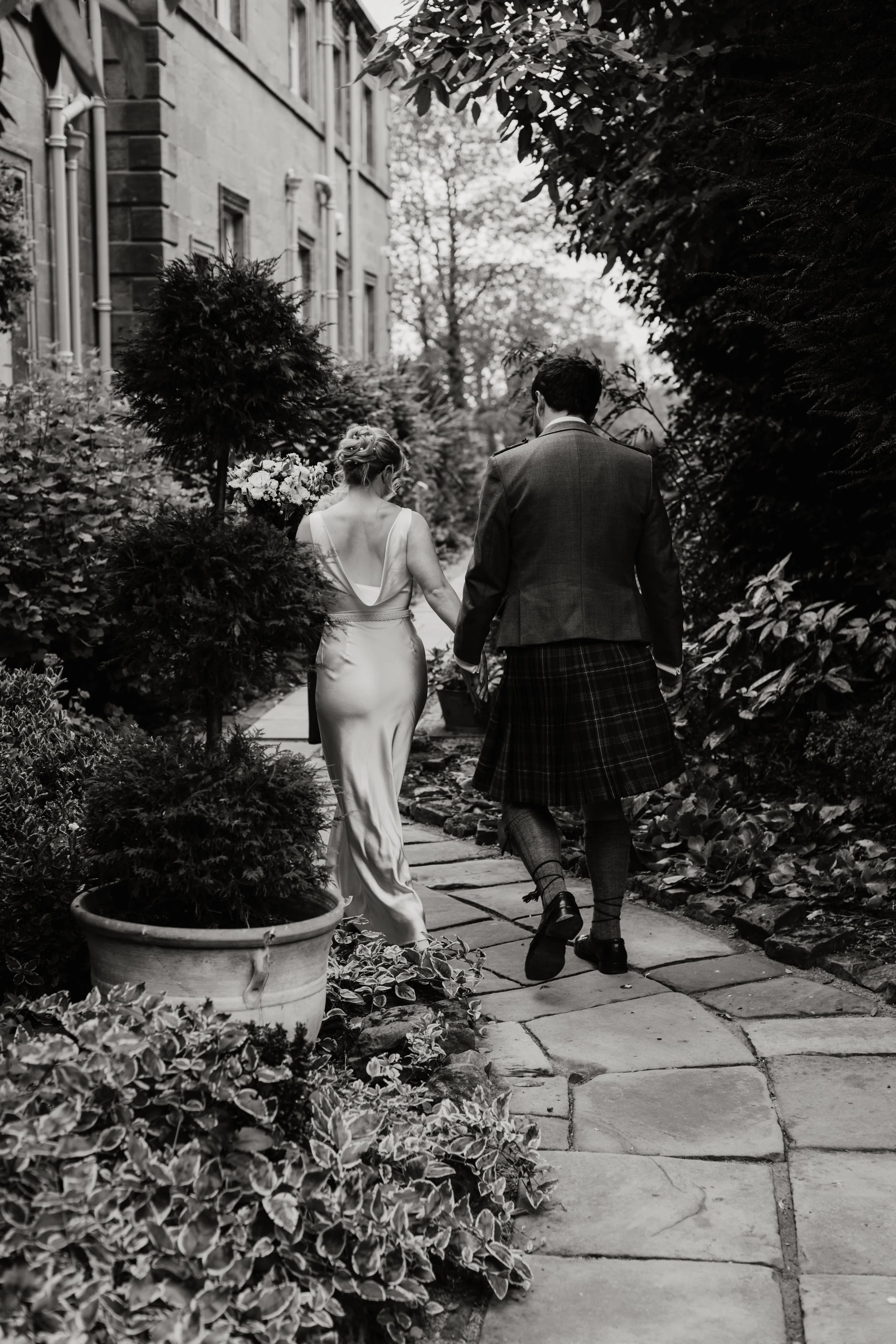 Kirsty & Josh -080.jpg