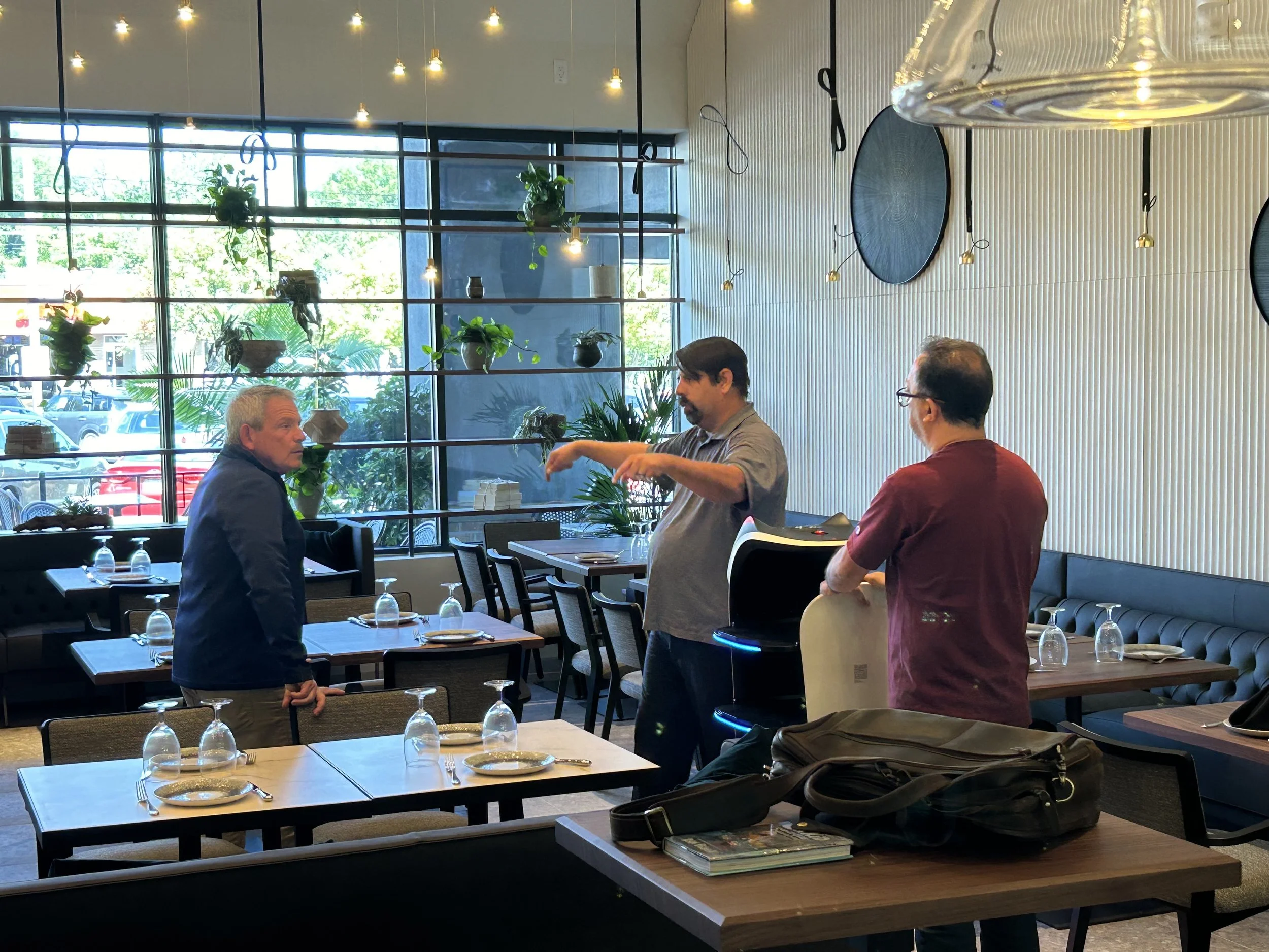 Mapping a restaurant with Bellabot a food delivery robot