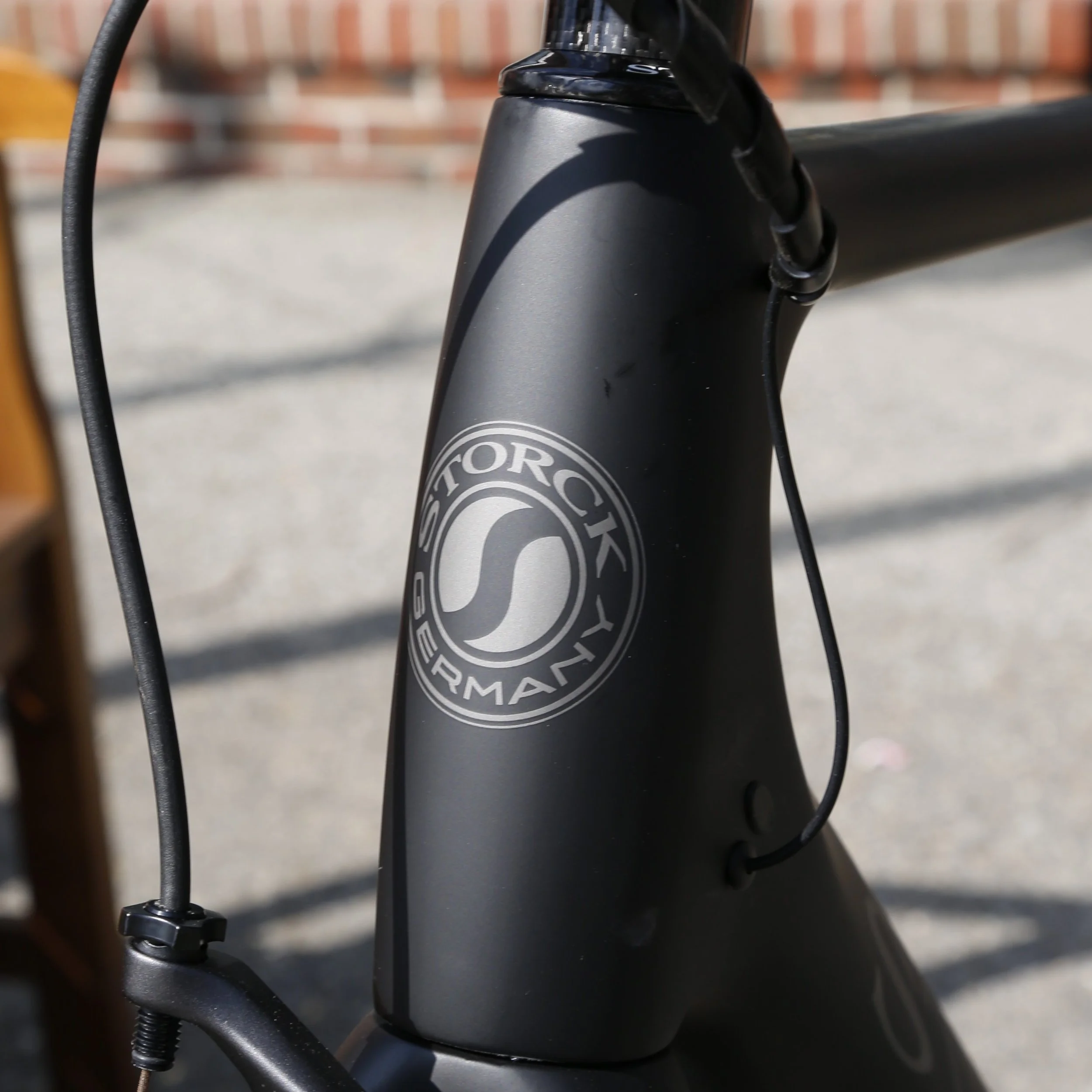 "The Thunderstorm"

Feels like floating on a cloud while fast like a bolt ⚡

Storck Aernario.2 Platinum 
Ultegra R8100 Di2
Scope S4 Rim Brake Wheelset

#atacycle #storck #r8100 #scopecycling