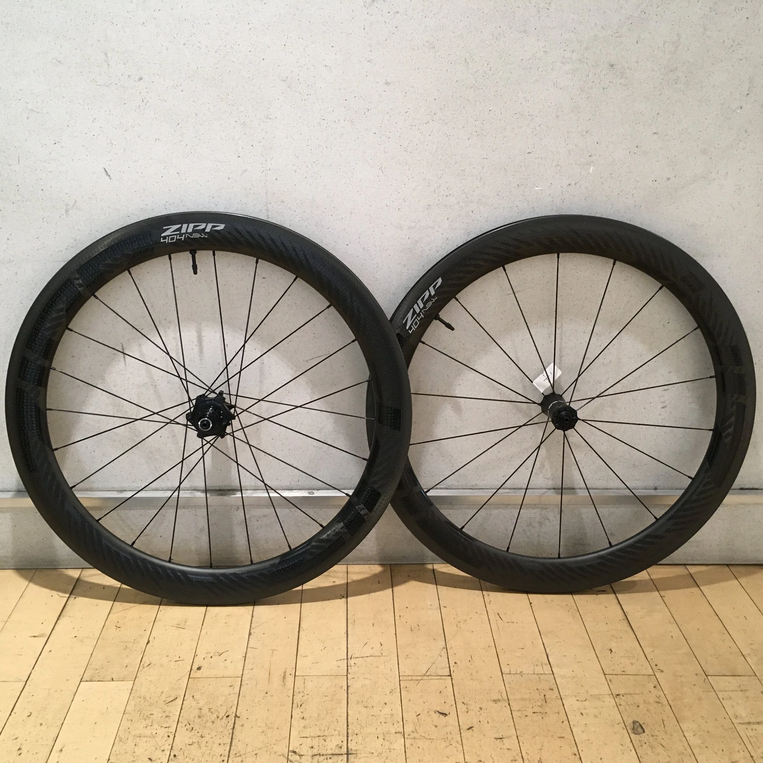 Zipp 404 NSW Rim Brake Wheelset