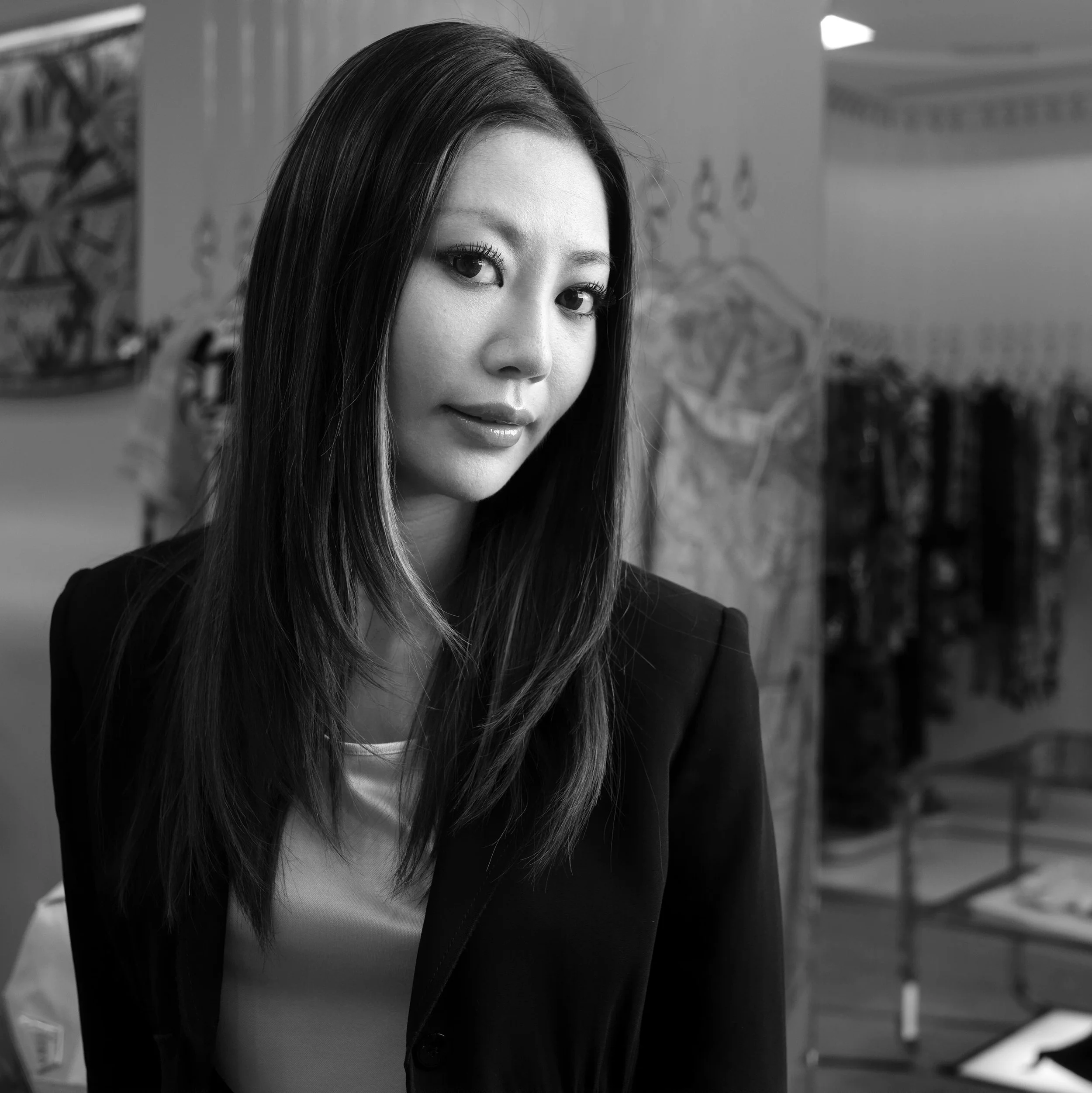 EllesVMH.LVMH Image 050.jpg