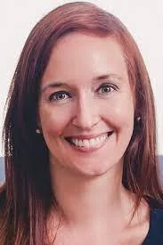 Molly McFarland headshot.jpeg