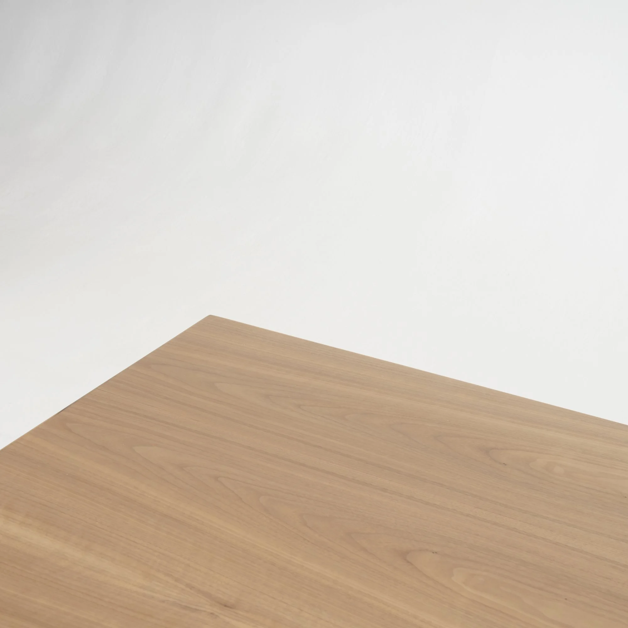 Marlowe Extending Table_03_LR_Fiona McDonald.jpg