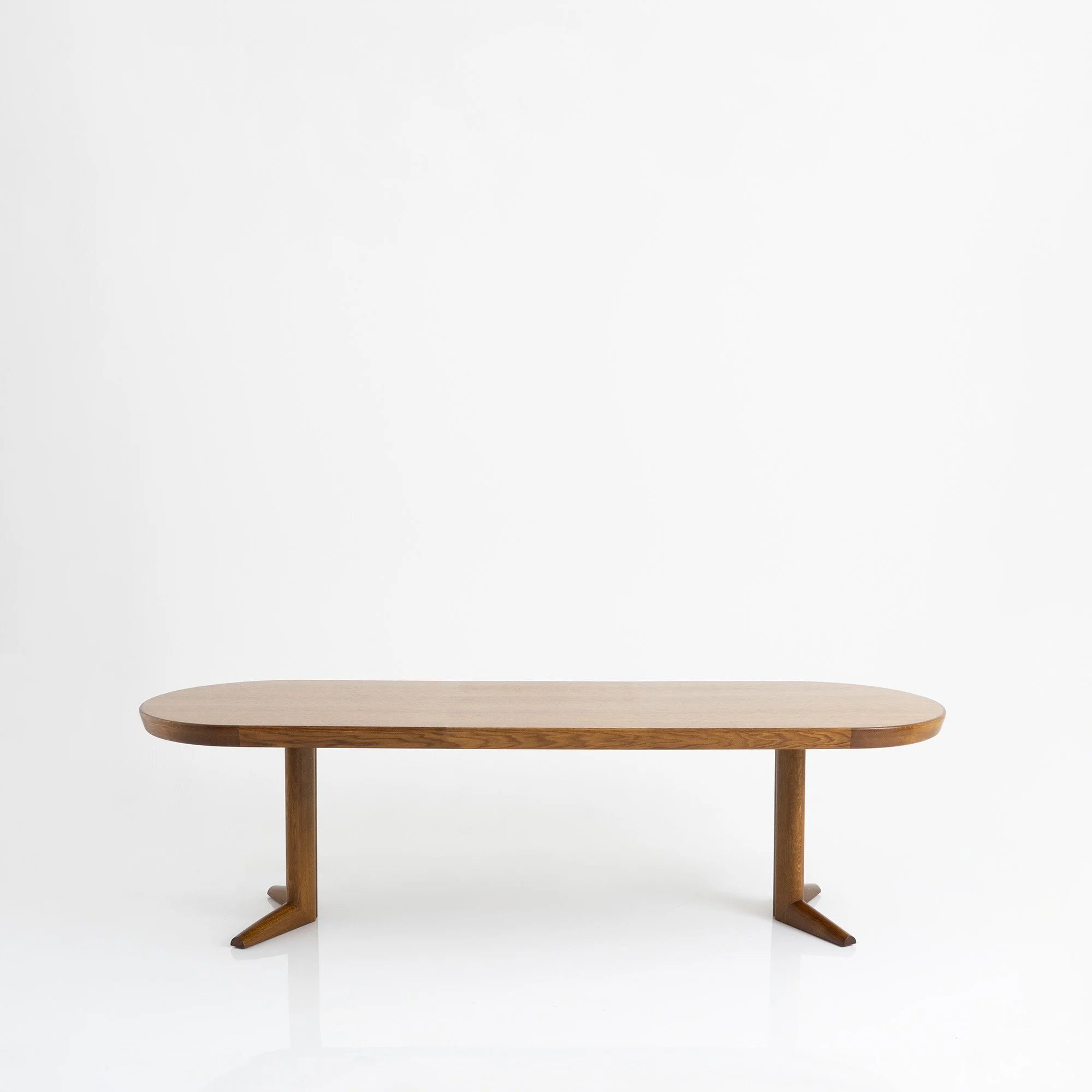 Oslo Table