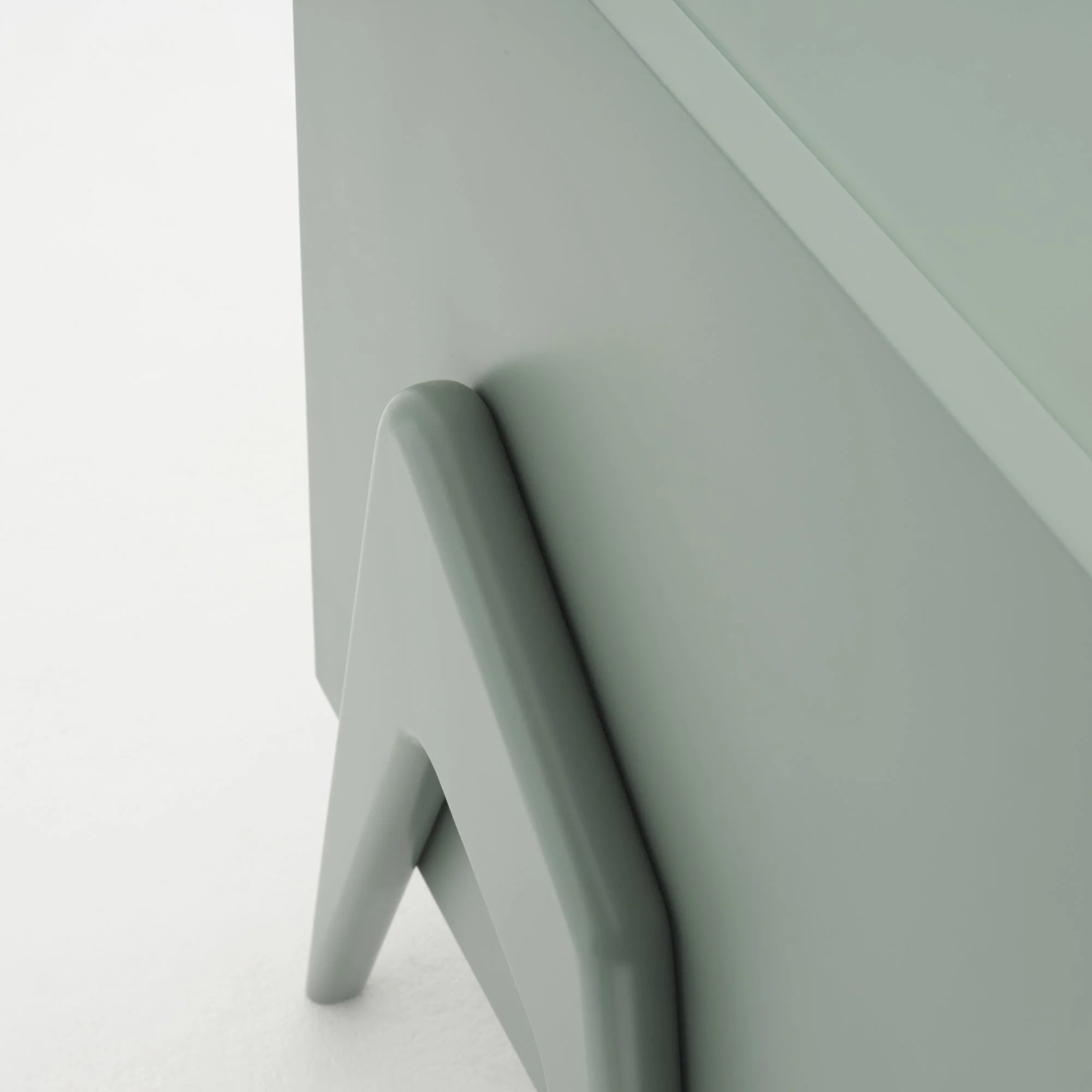 17209_Valentina Cabinet_03_LR_Fiona McDoanld.jpg