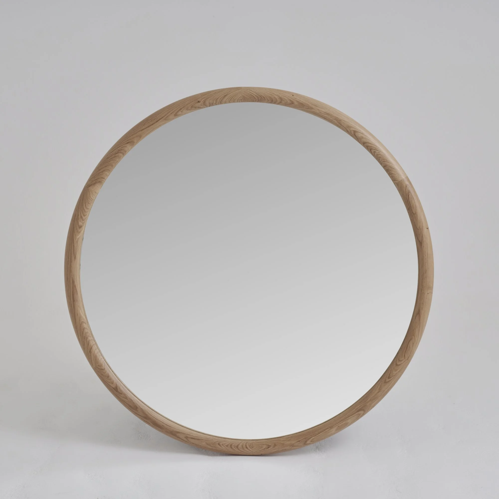George Mirror_Round_01_LR_Fiona McDonald.jpg