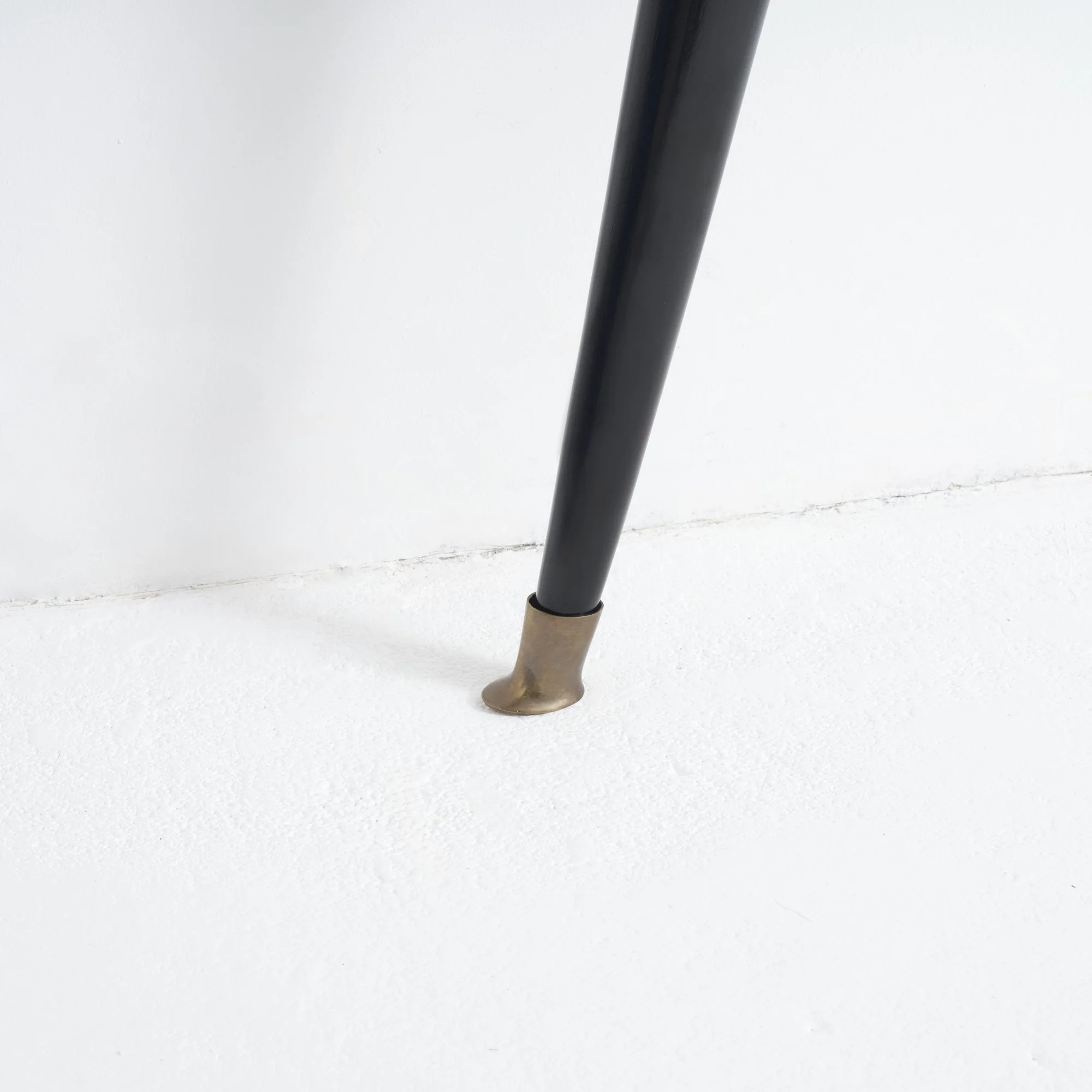 17103_Roma Console_06_LR_Fiona McDoanld.jpg