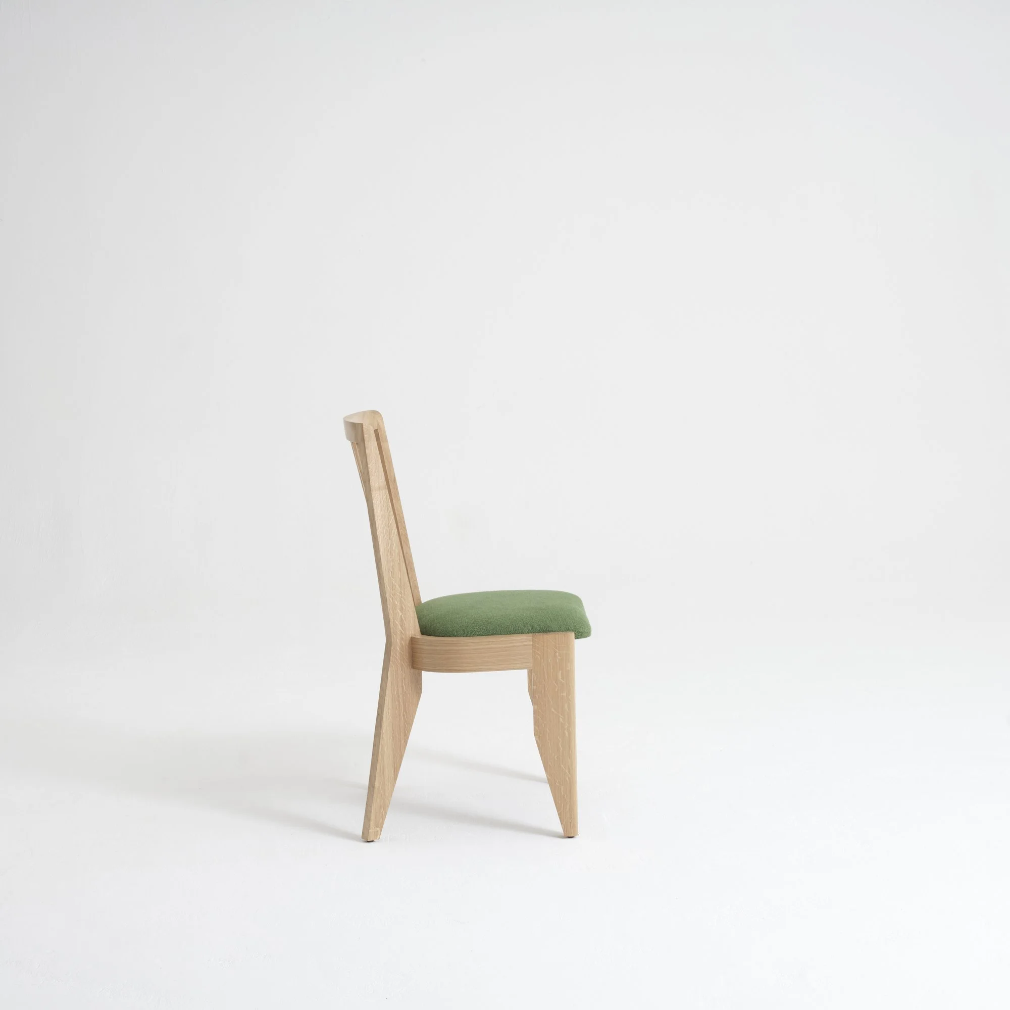 Edith Chair_13_LR_Fiona McDonald.jpg