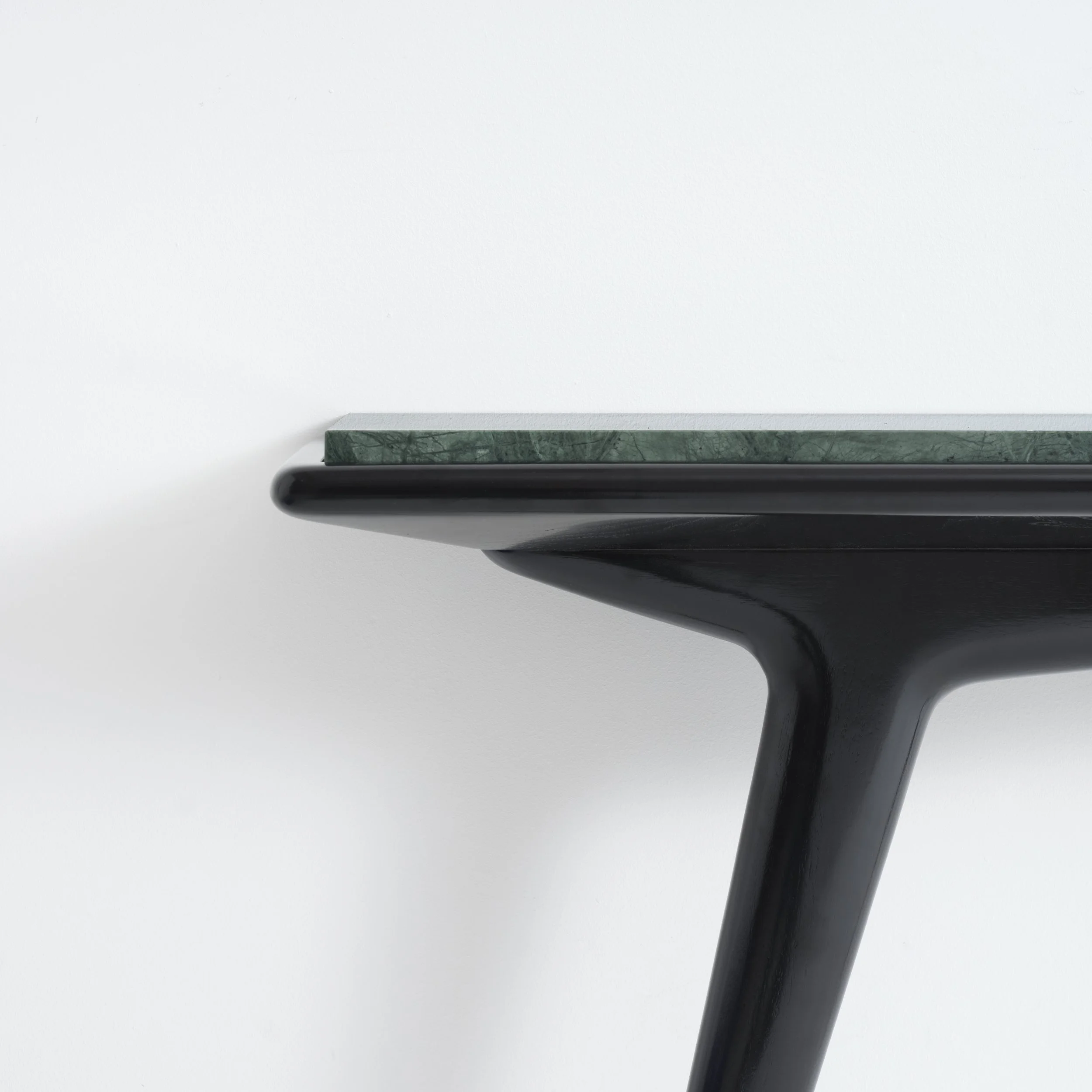 17103_Roma Console_05_HR_Fiona McDoanld.jpg