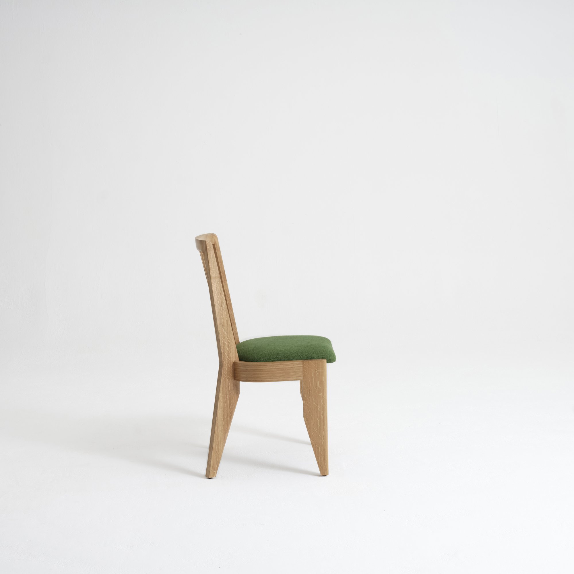 17187_Edith Chair_13_LR_Fiona McDoanld.jpg