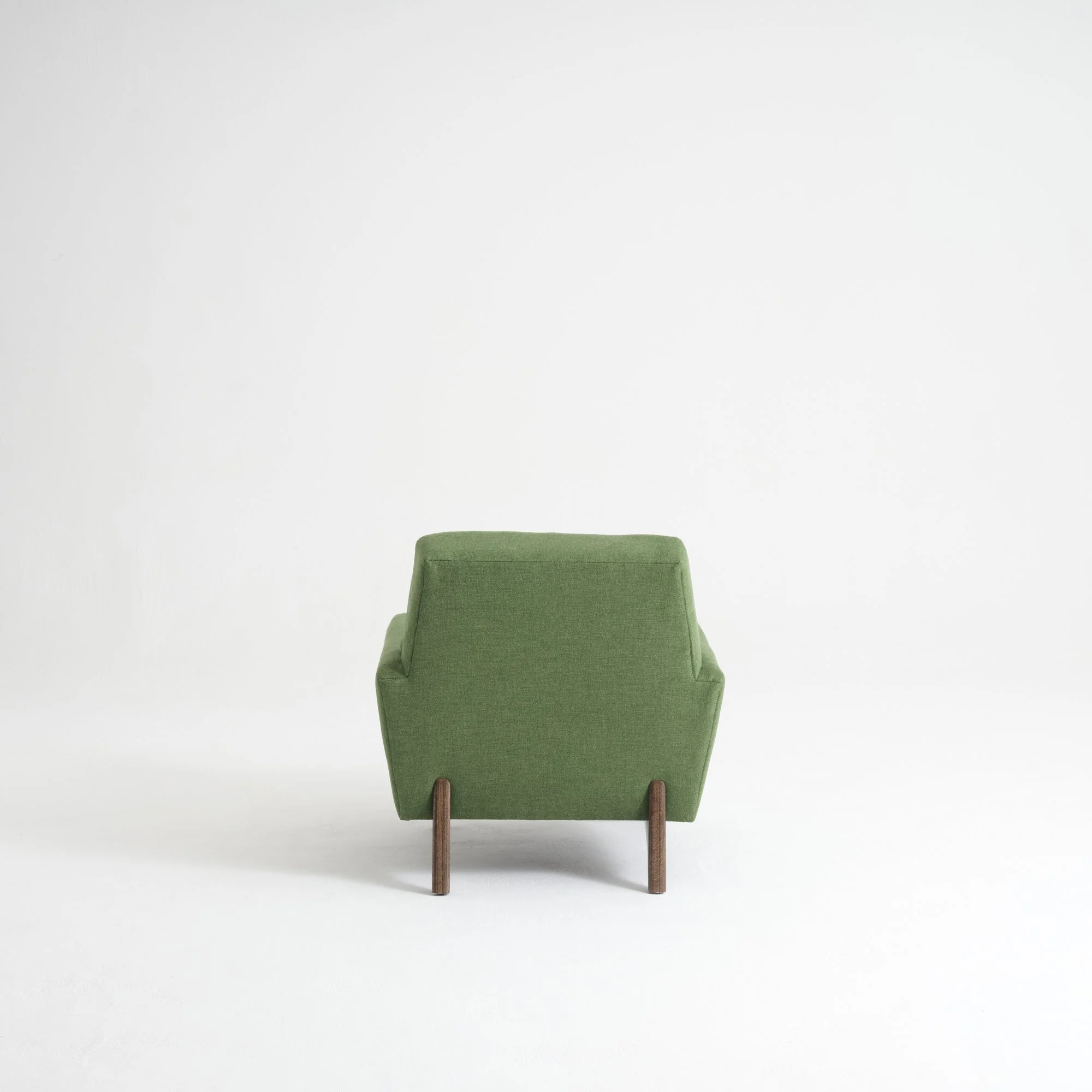 17205_Enzo Chair_05_LR_Fiona McDoanld.jpg