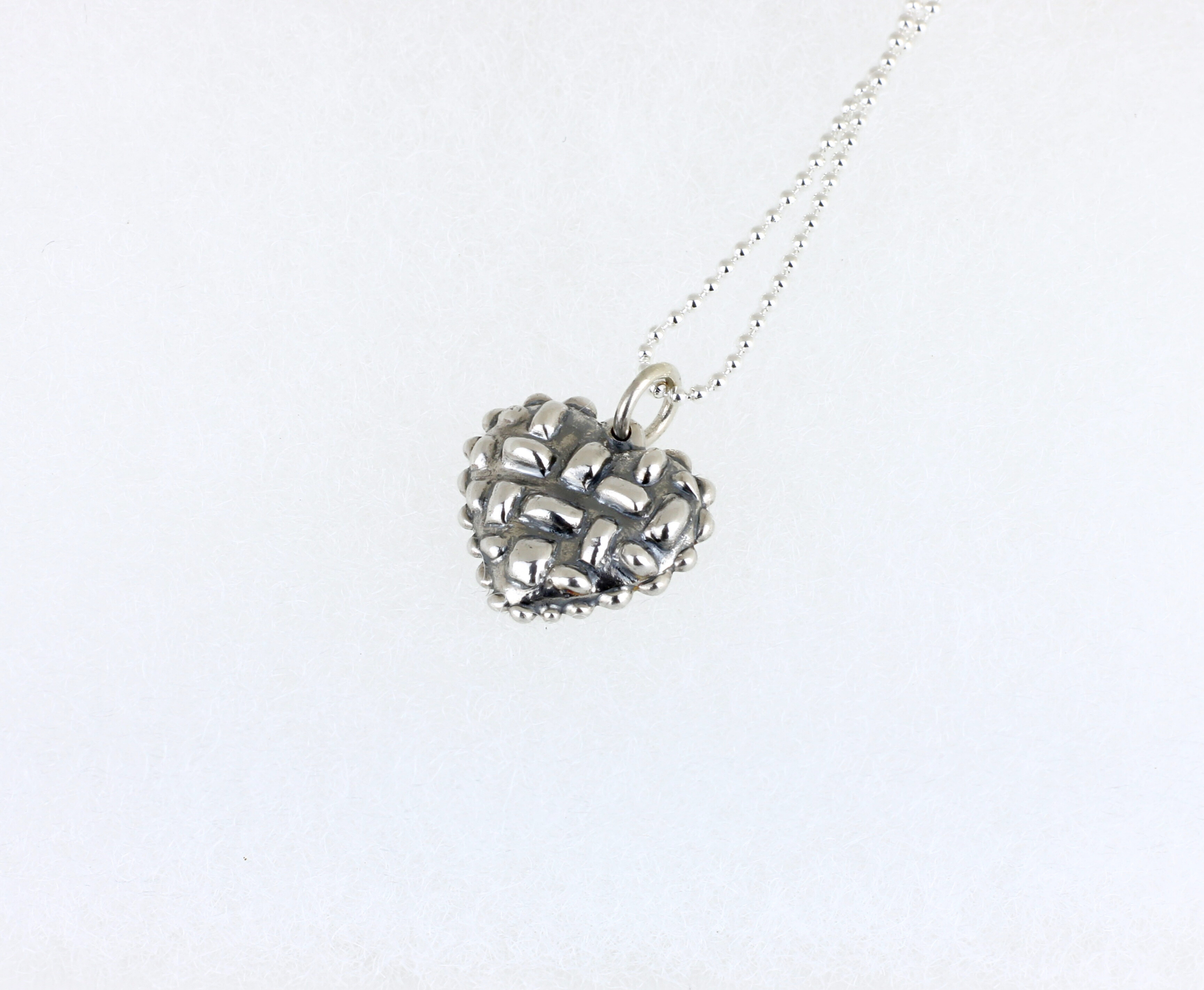 Embroidered hearts product pictures.png