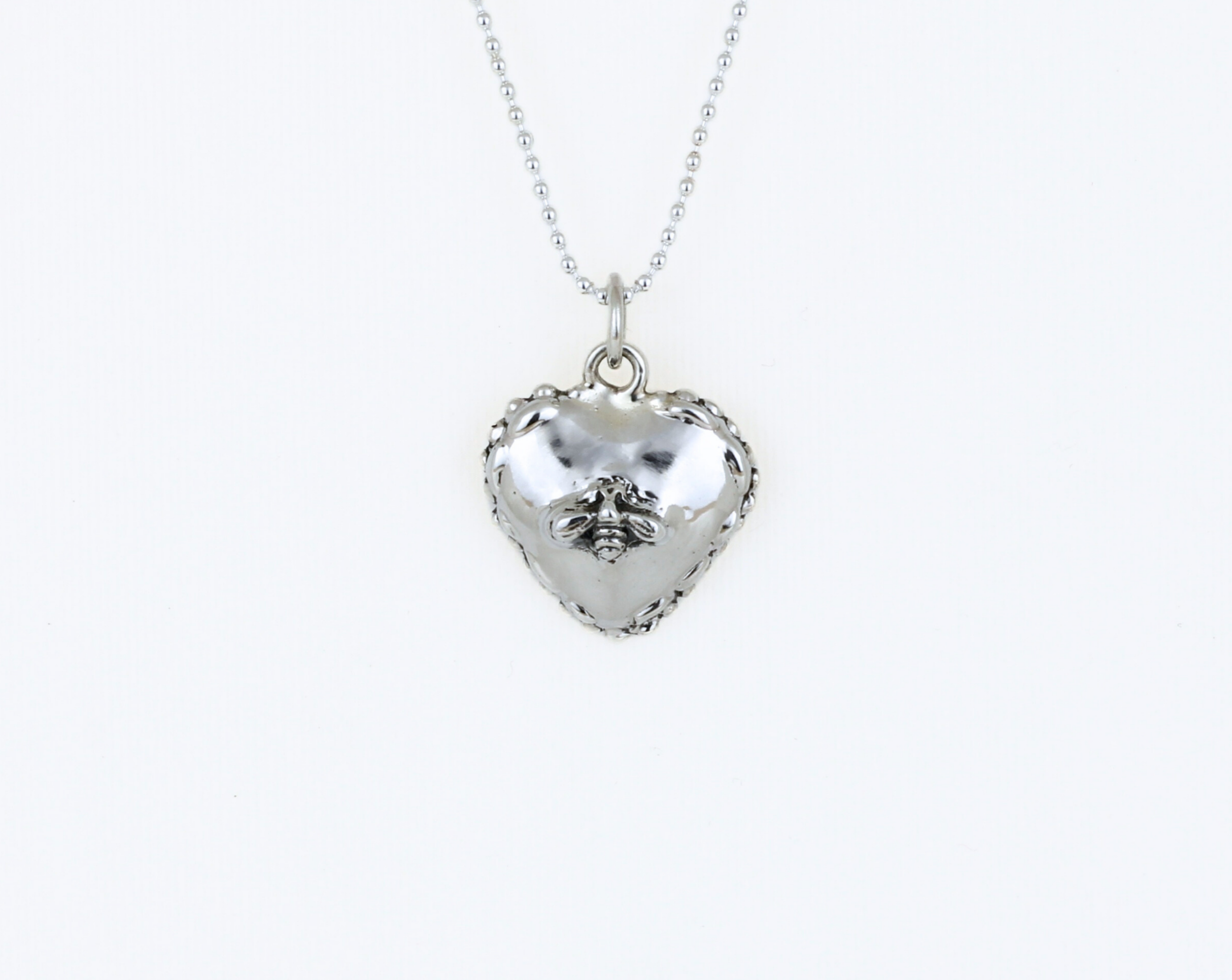 Embroidered hearts product pictures (1).png