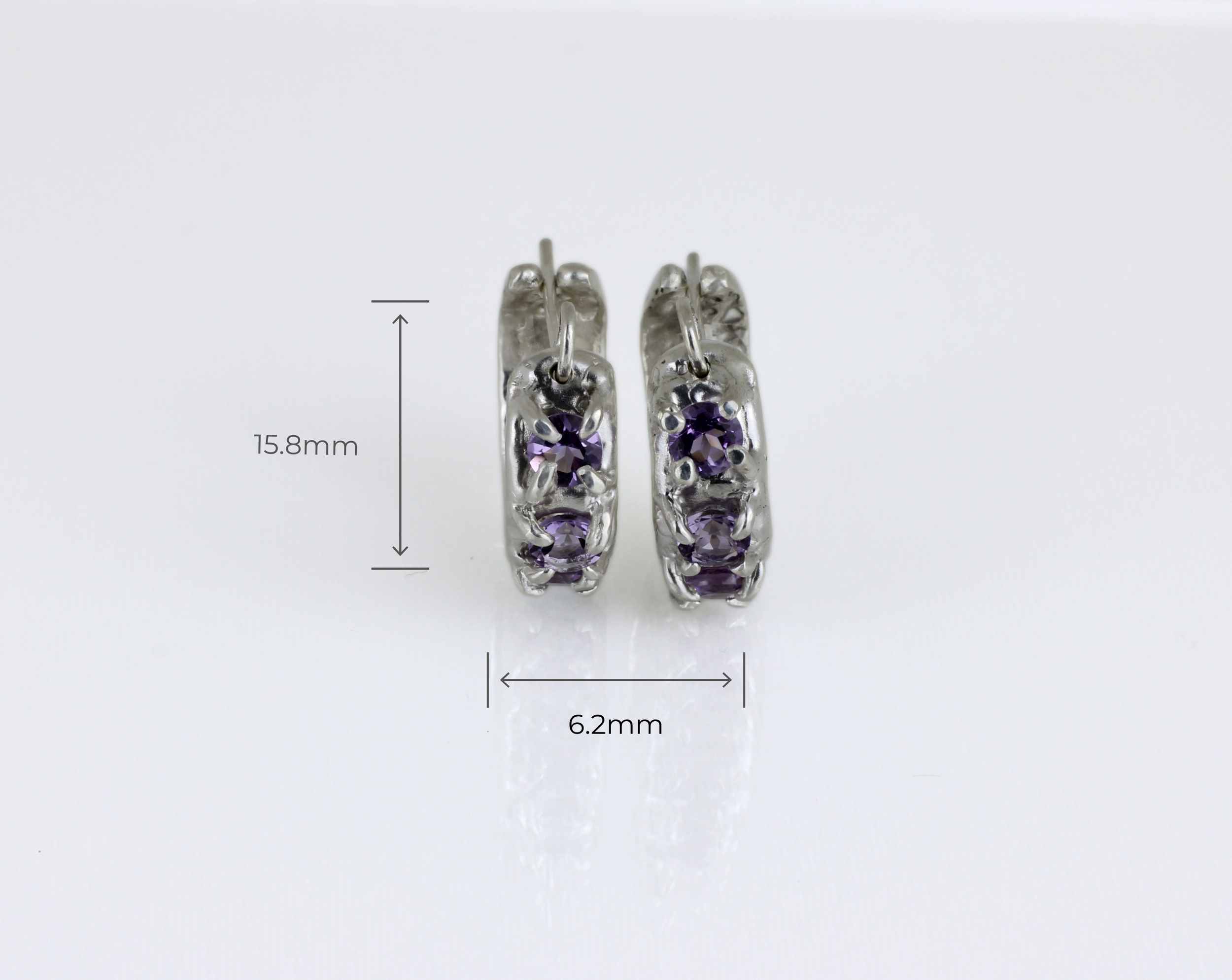 Amethyst earrings product picture measurements.png