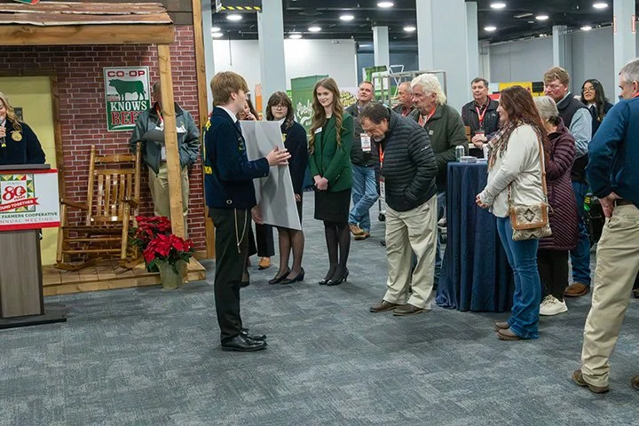 buyer looking at sign.jpg