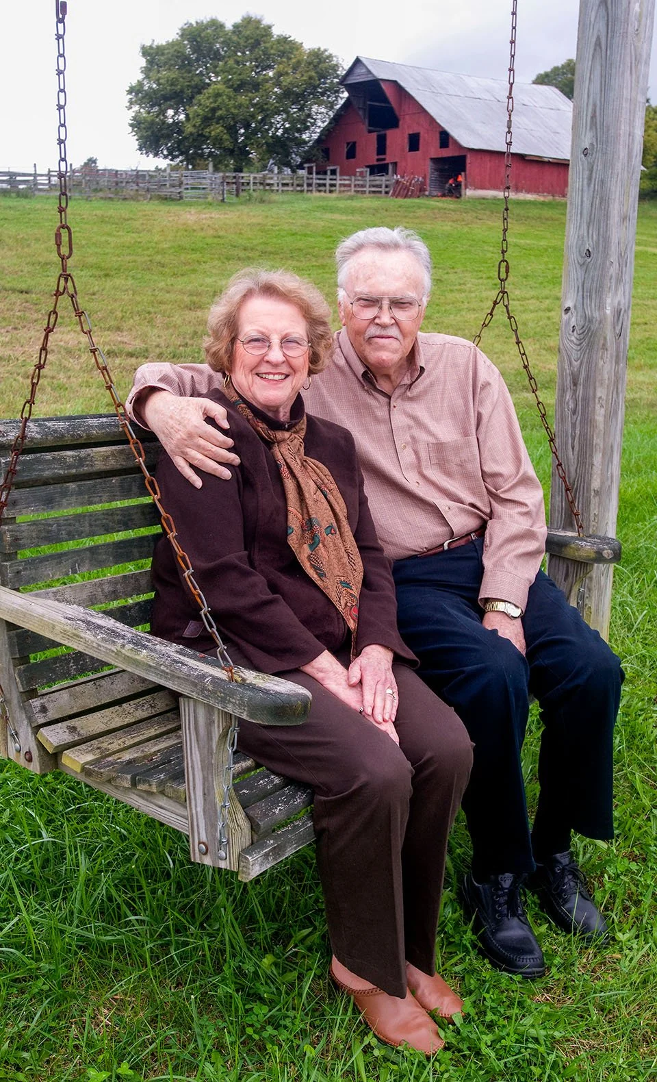 2009 James B. Walker Award recipient Allen Pogue with his wife Mary.