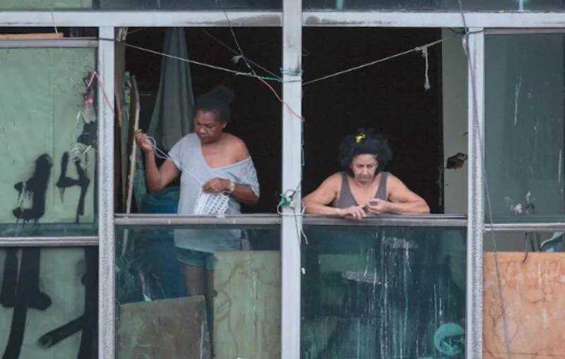 residents at window