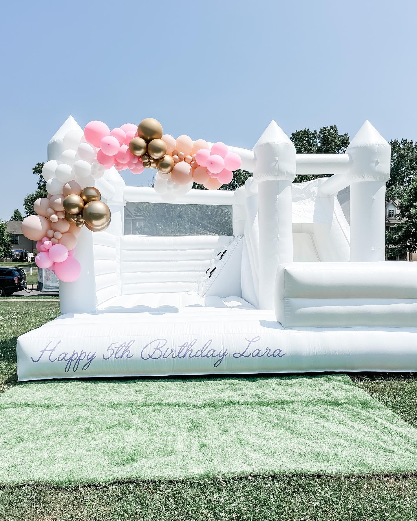 Putting balloons on the bounce house? We know many balloon vendors are offering grab and go garlands. While this is a great option to save, please know that when avoiding their install fee, you&rsquo;ll get hit with ours.  We do not allow clients to 