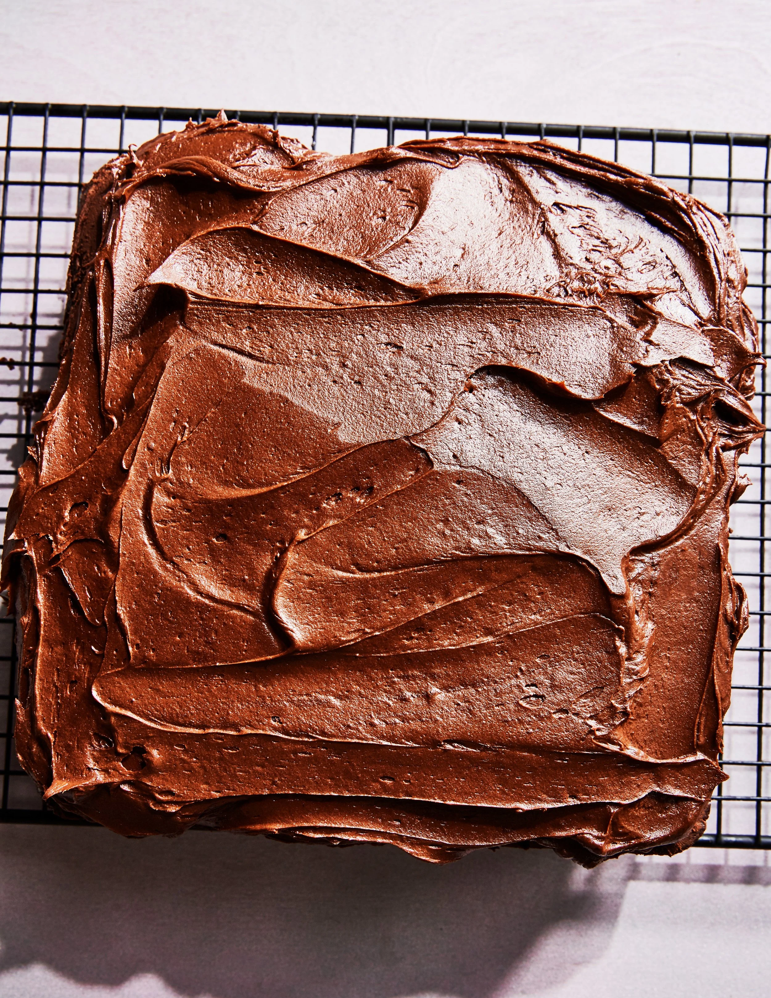 SB19042IQ-GH_ChocolateSheetCake_3246.jpg