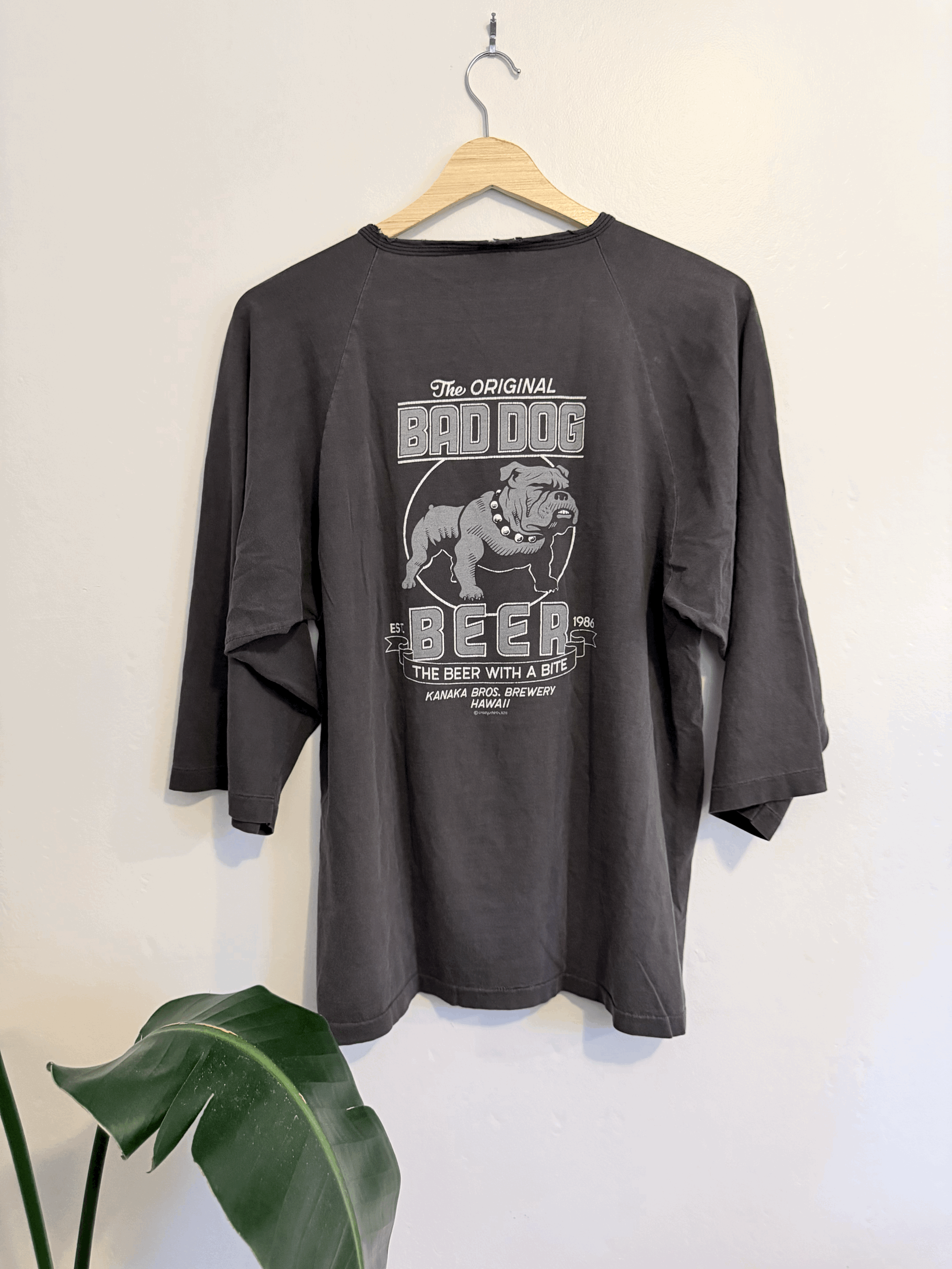 80s Bad Dog Beer Hawaii 3/4 Sleeve Tee