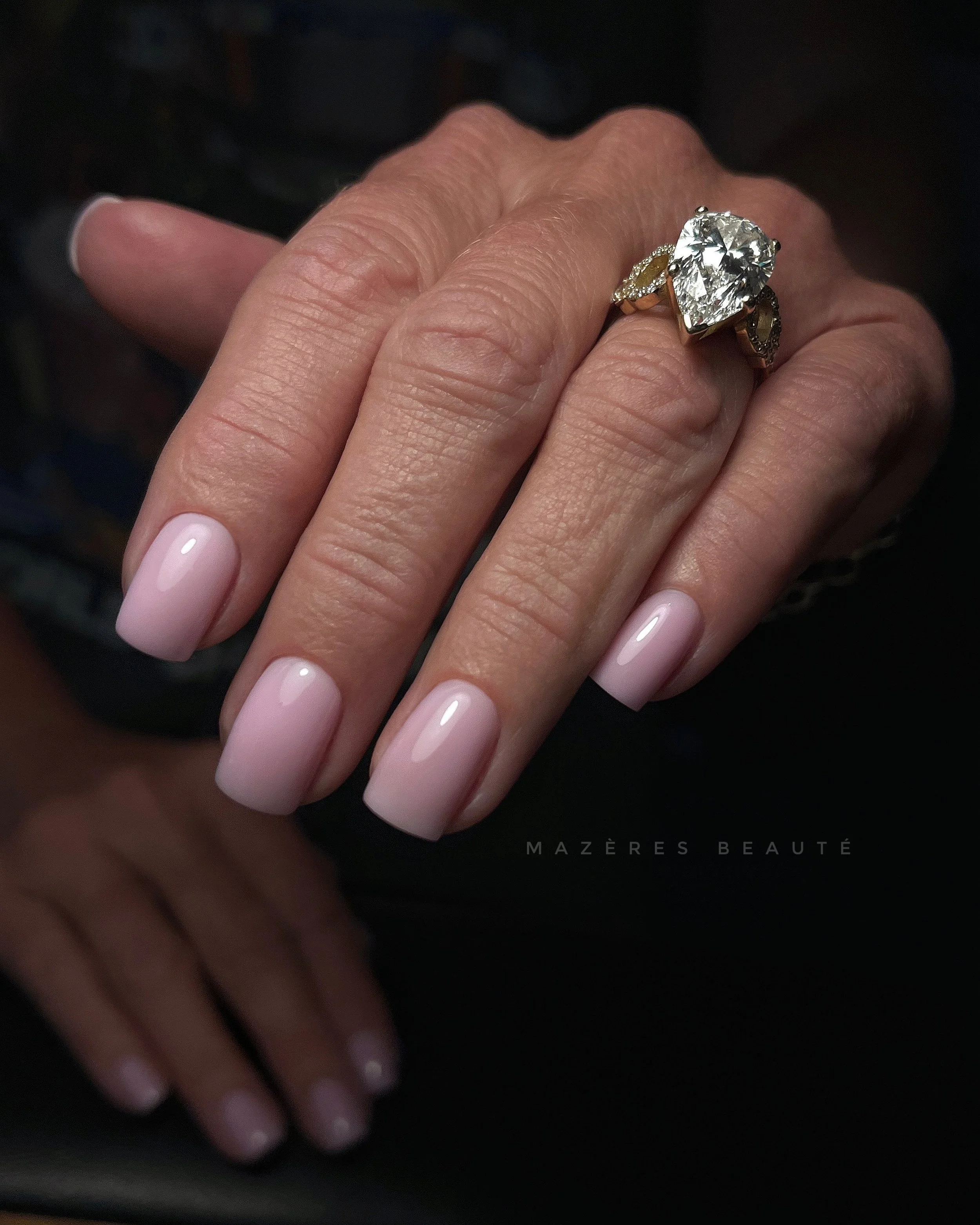 CONGRATULATIONS&hellip; To my client 🥹 // Some rings get a manicure. This one got a Maz&egrave;res Beaut&eacute; manicure. 💍

&bull;
&bull;
&bull;
#russianmanicure #russianmaniatl #atlrussianmani #atlantarussianmanicure #drymanicure