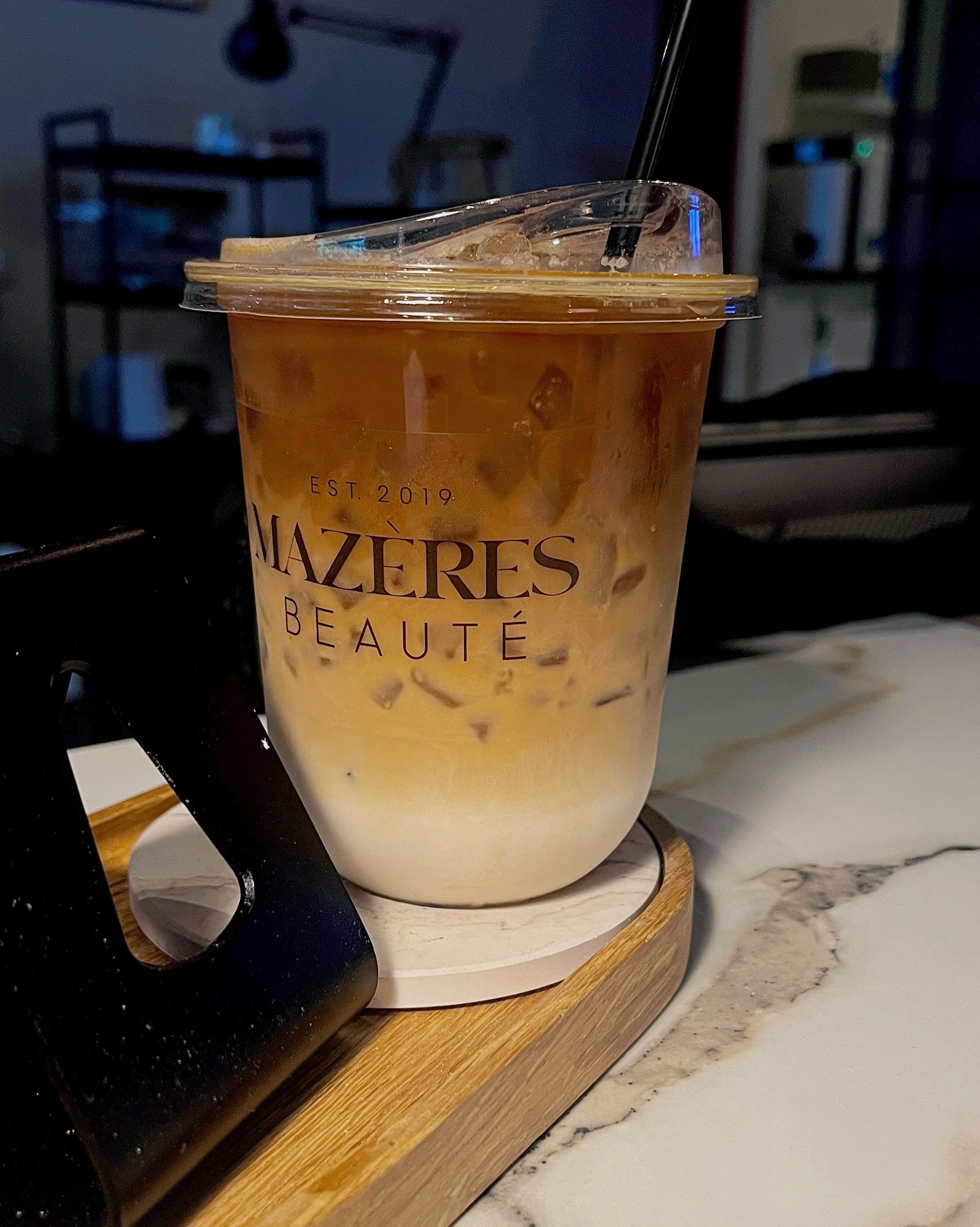 Elegance in every detail down to what&rsquo;s in your cup. 🤎
Brown Sugar Shaken Espresso, now part of the Maz&egrave;res Beaut&eacute; experience.

&bull;
&bull;
&bull;
&bull;
#russianmanicure #russianmaniatl #atlrussianmani #atlantarussianmanicure 