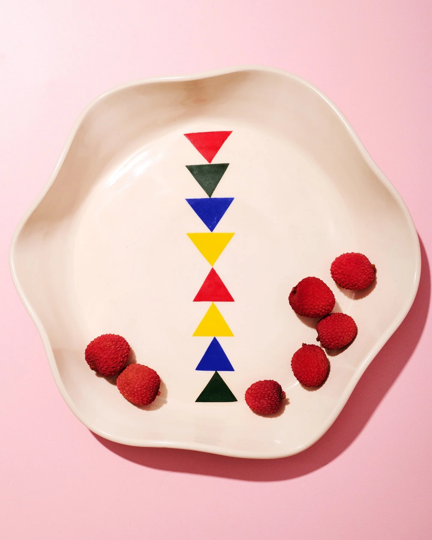 I made this platter several years ago and kept it for myself 😛

📷: @ohhellowlo