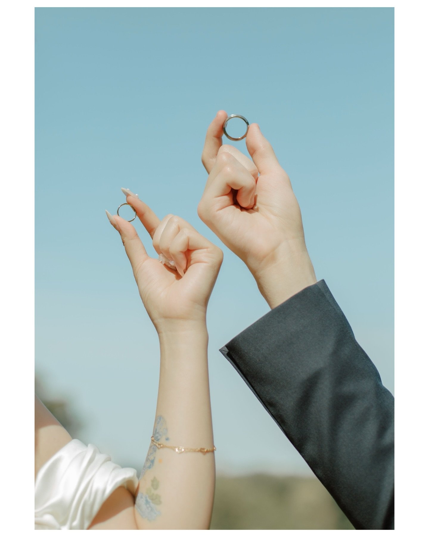 A roundup of just a few of my favourite (released) photos in 2025. I&rsquo;m so proud of having taken all of these. They represent many of my artistic goals! My couples&rsquo; top and my top photos in galleries are usually never the same, so I though