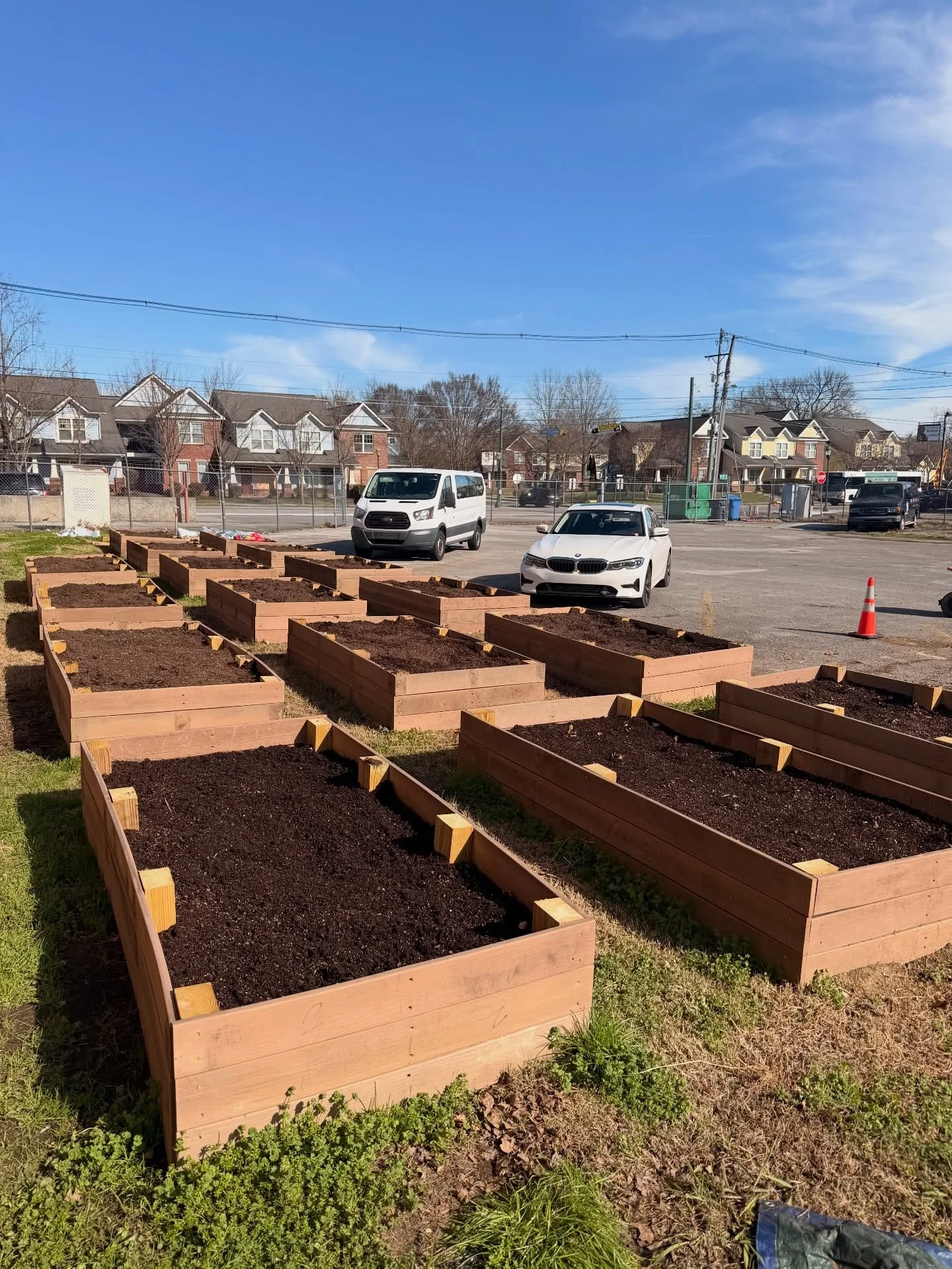 We are beyond excited to formally announce that an extension to our highly successful urban farm, which this past year grew 4,500lbs of produce on 0.3 acres, distributed 60% of our produce to our community and has sourced 40% of produce to 3 Michelin