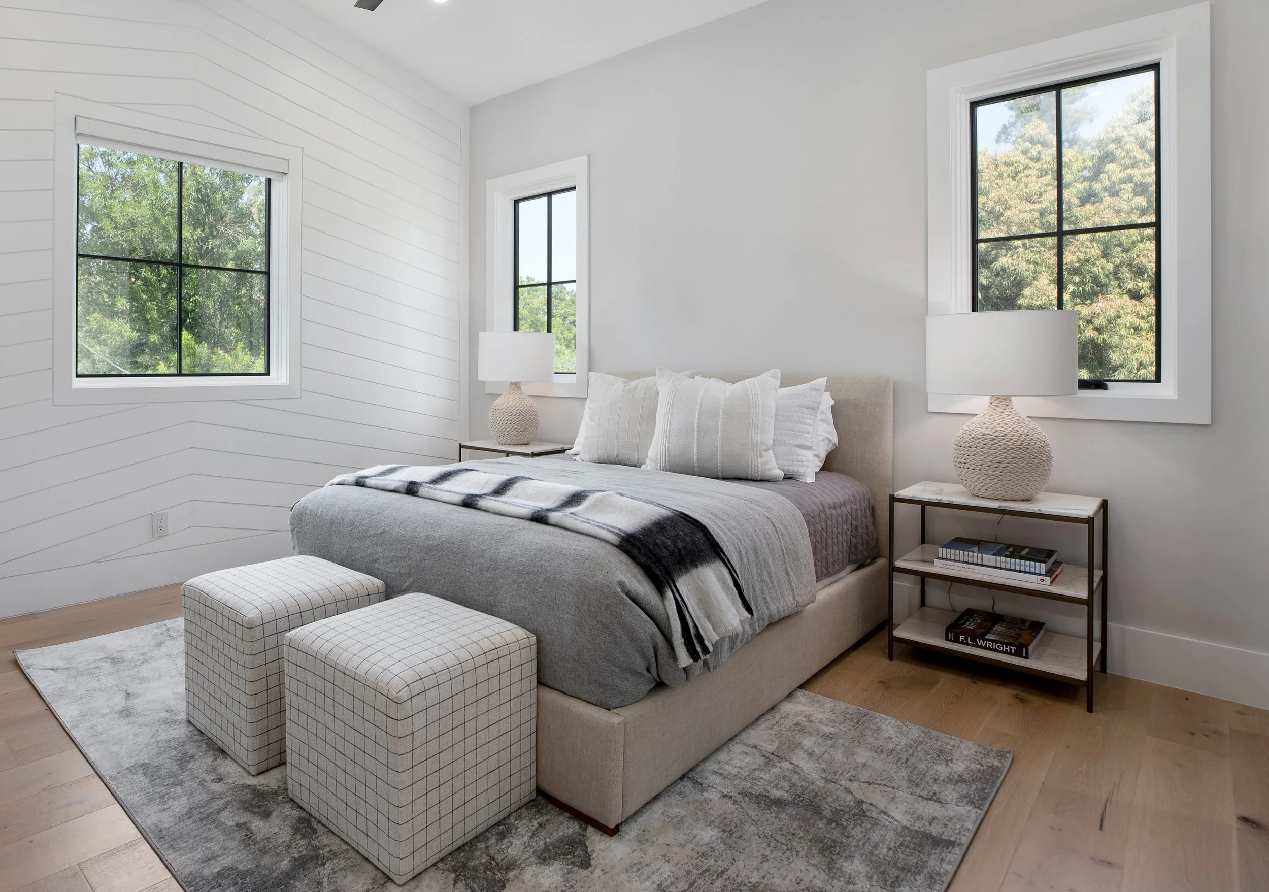 A few favorites from the Tarzana Project ✨

This home didn&rsquo;t need much to make an impression. A softer palette, thoughtful contrast, and a few details that naturally draw your eye were enough to give every room its own personality.

📩 Let&rsqu
