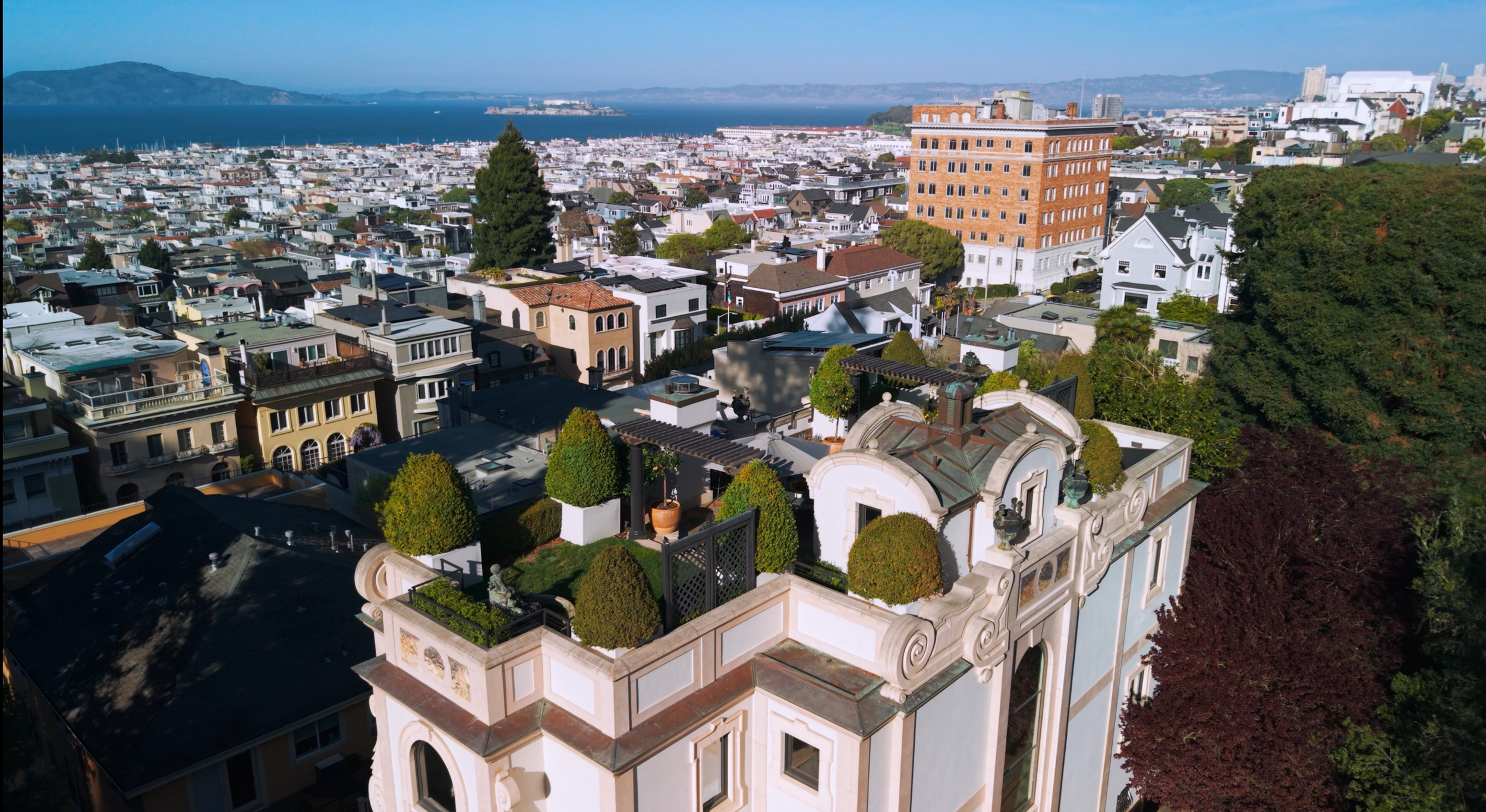 Lyon - 2550 Lyon Street - 032826 - EXTRACT PHOTOS FROM MIKE JACOBSON (3).png