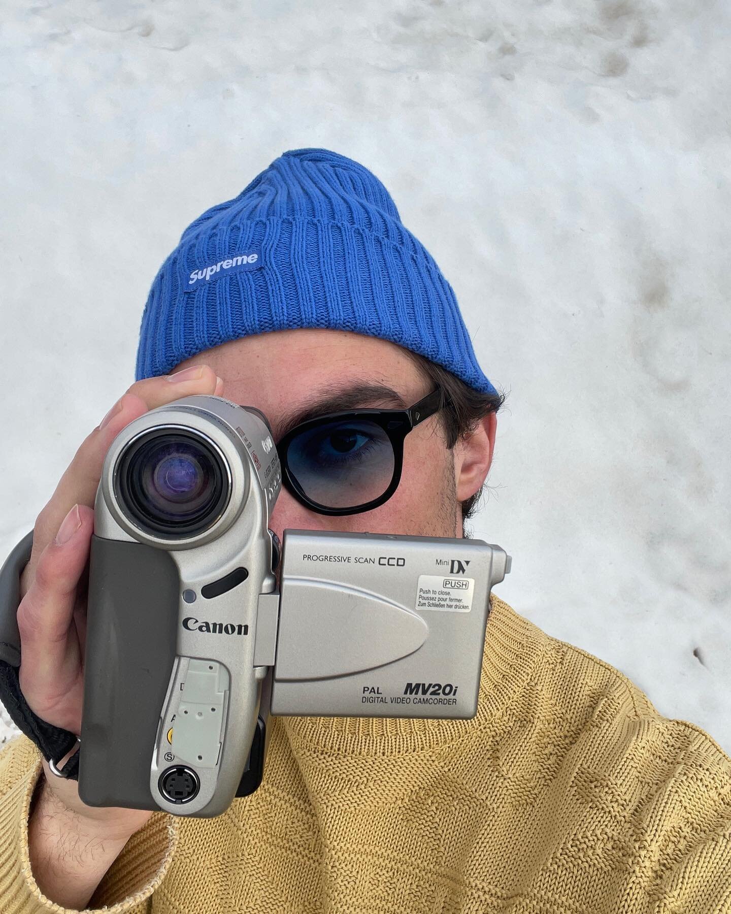 It&rsquo;s blue hat season.

#instagram #winter #aesthetic #fashion #instagood #austria #holiday